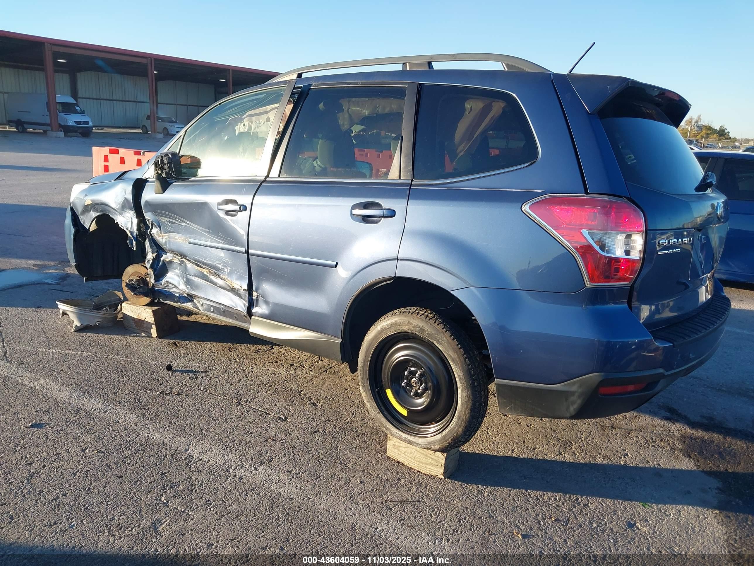 SUBARU FORESTER image 3