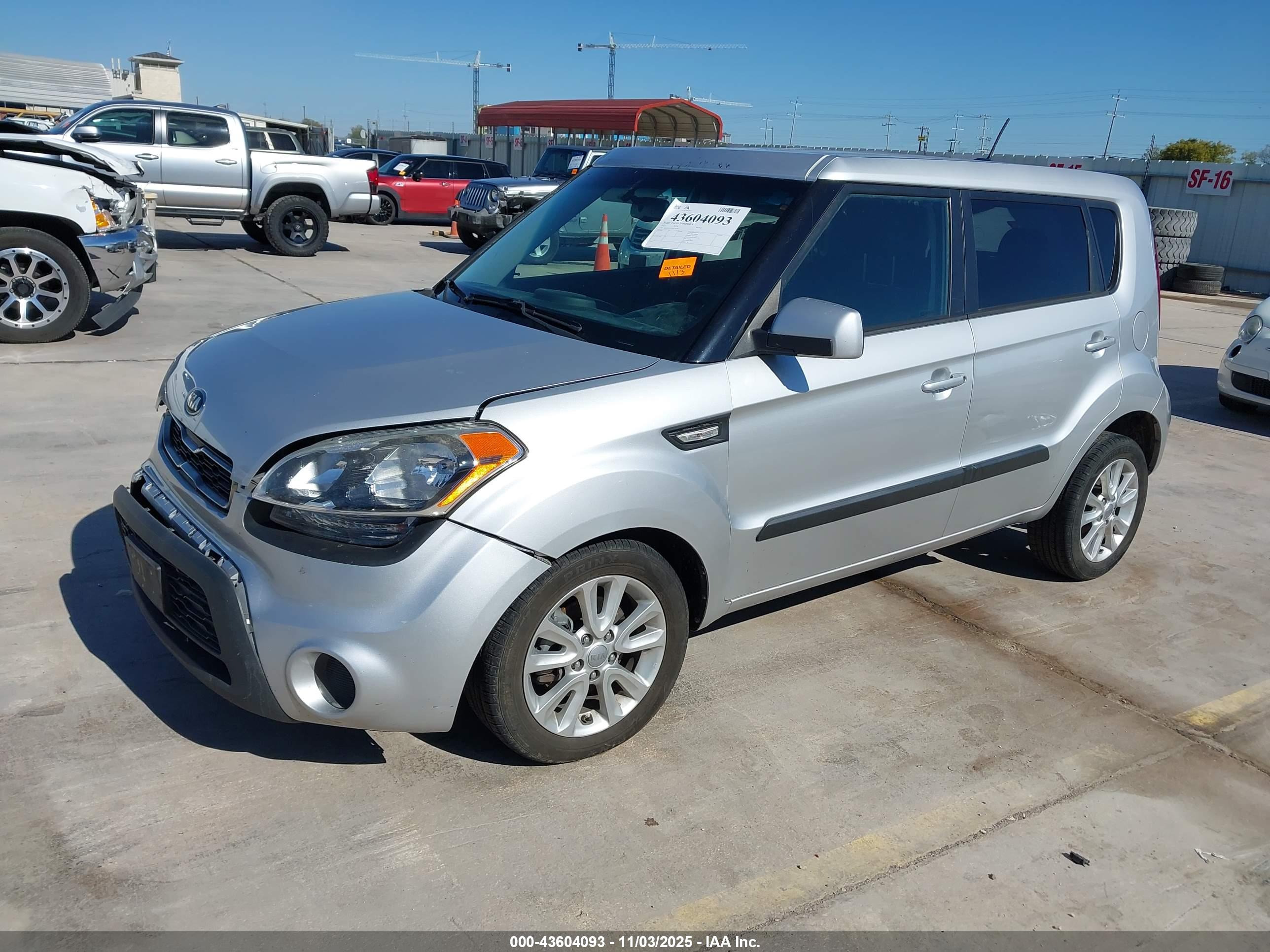 KIA SOUL image 2