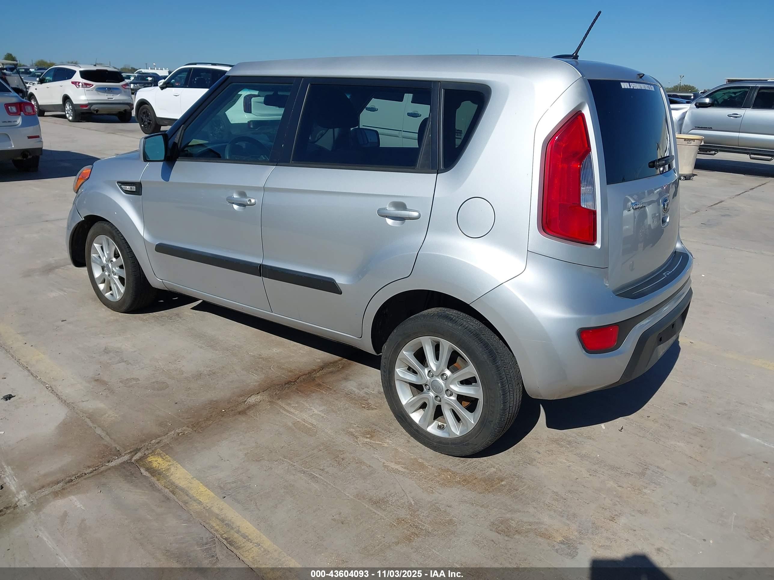 KIA SOUL image 3