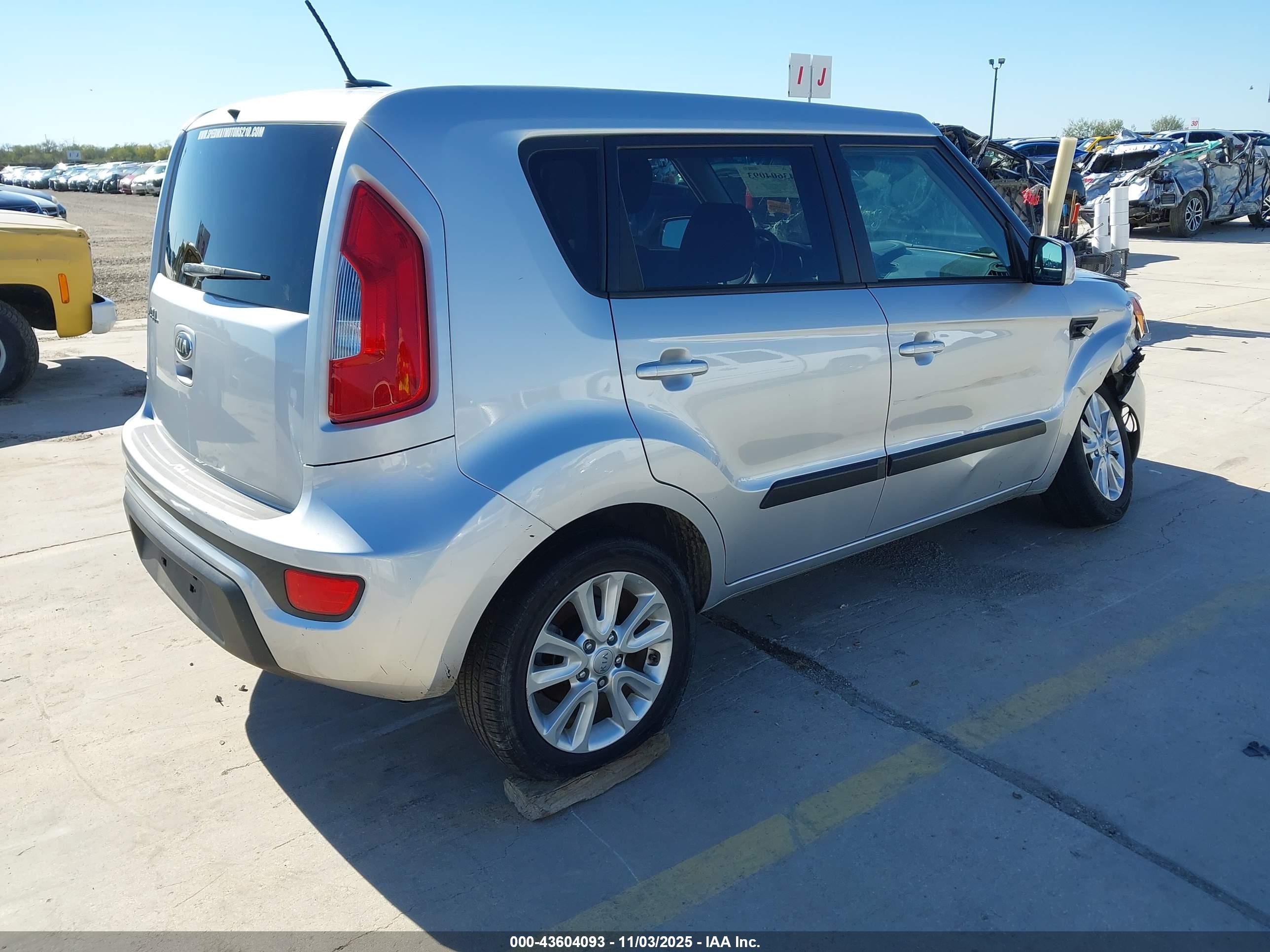 KIA SOUL image 4