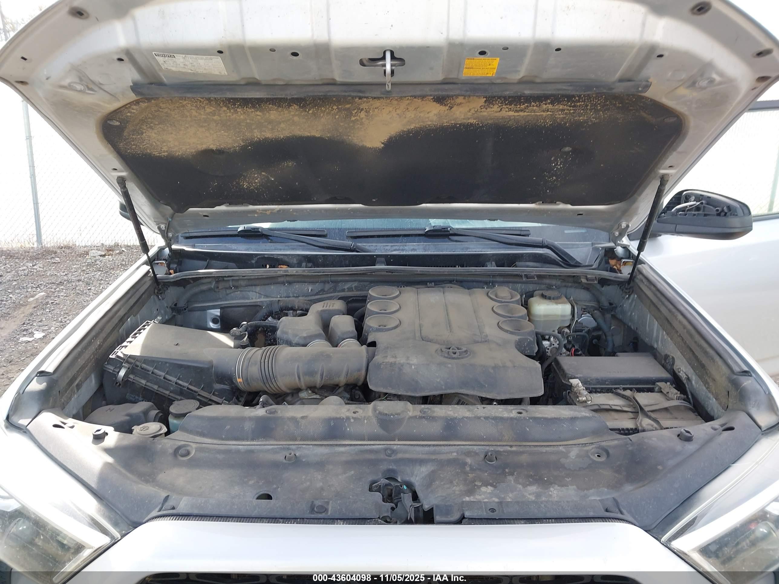 TOYOTA 4RUNNER image 10