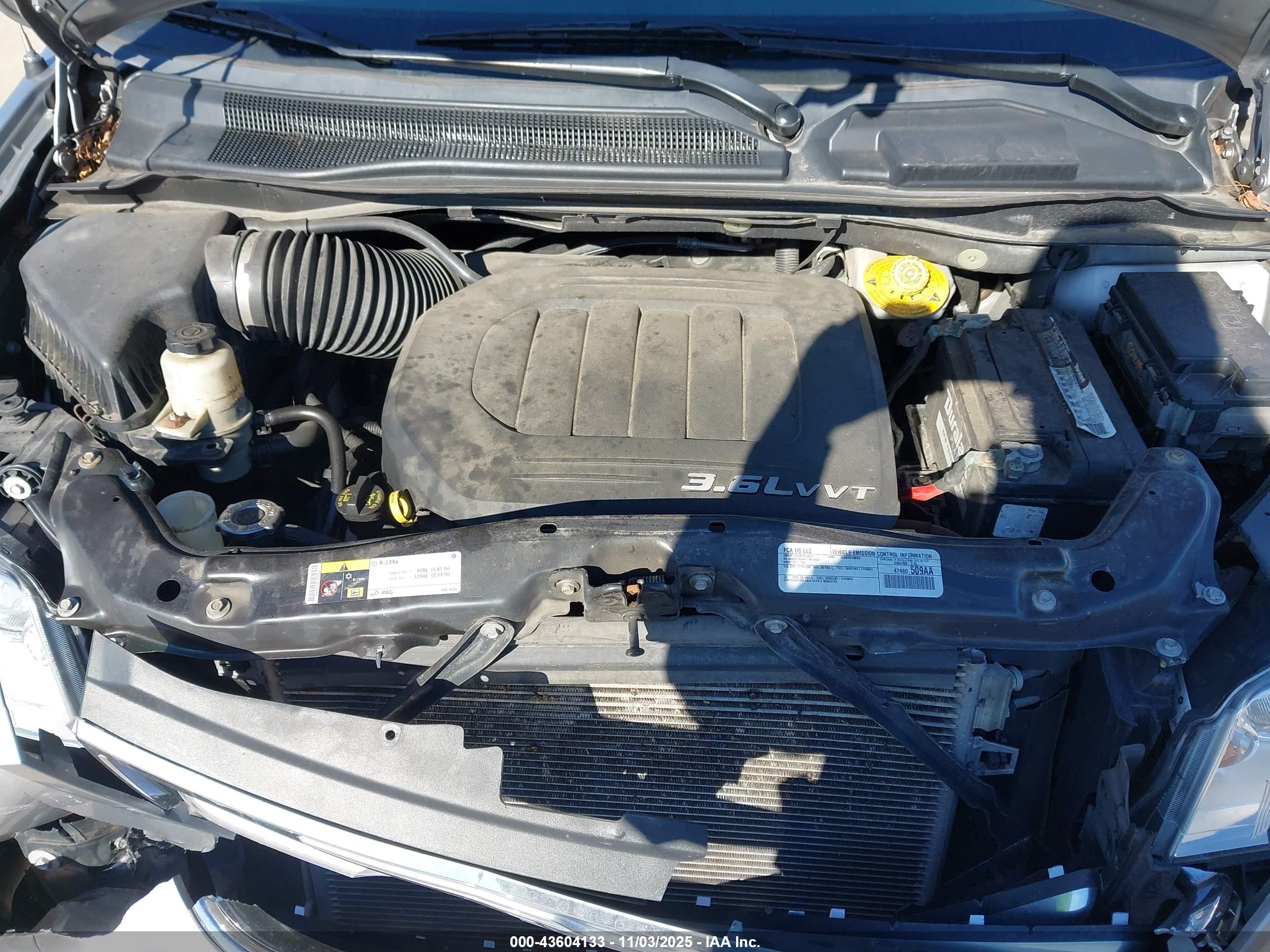 CHRYSLER TOWN image 10