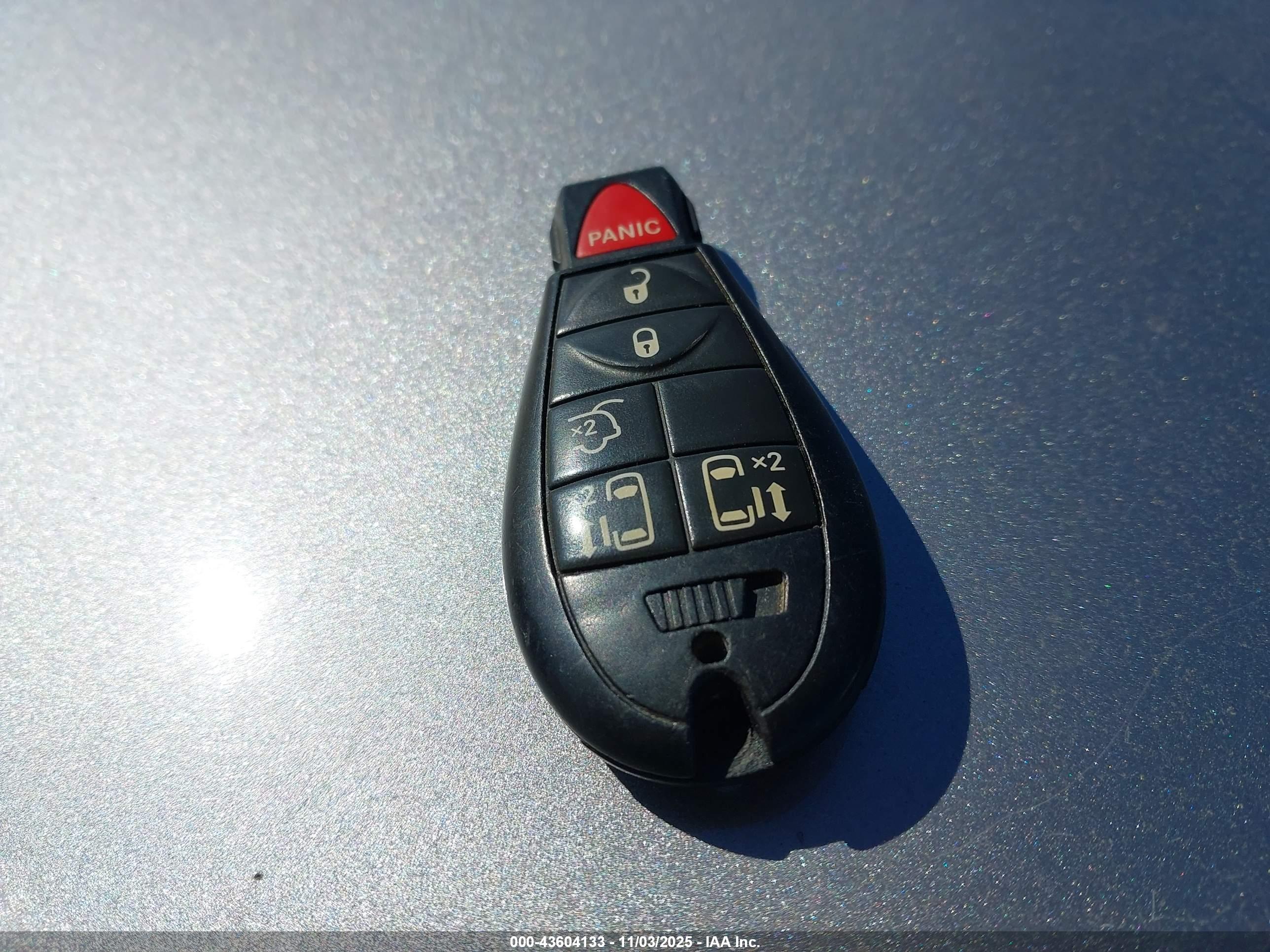 CHRYSLER TOWN image 11