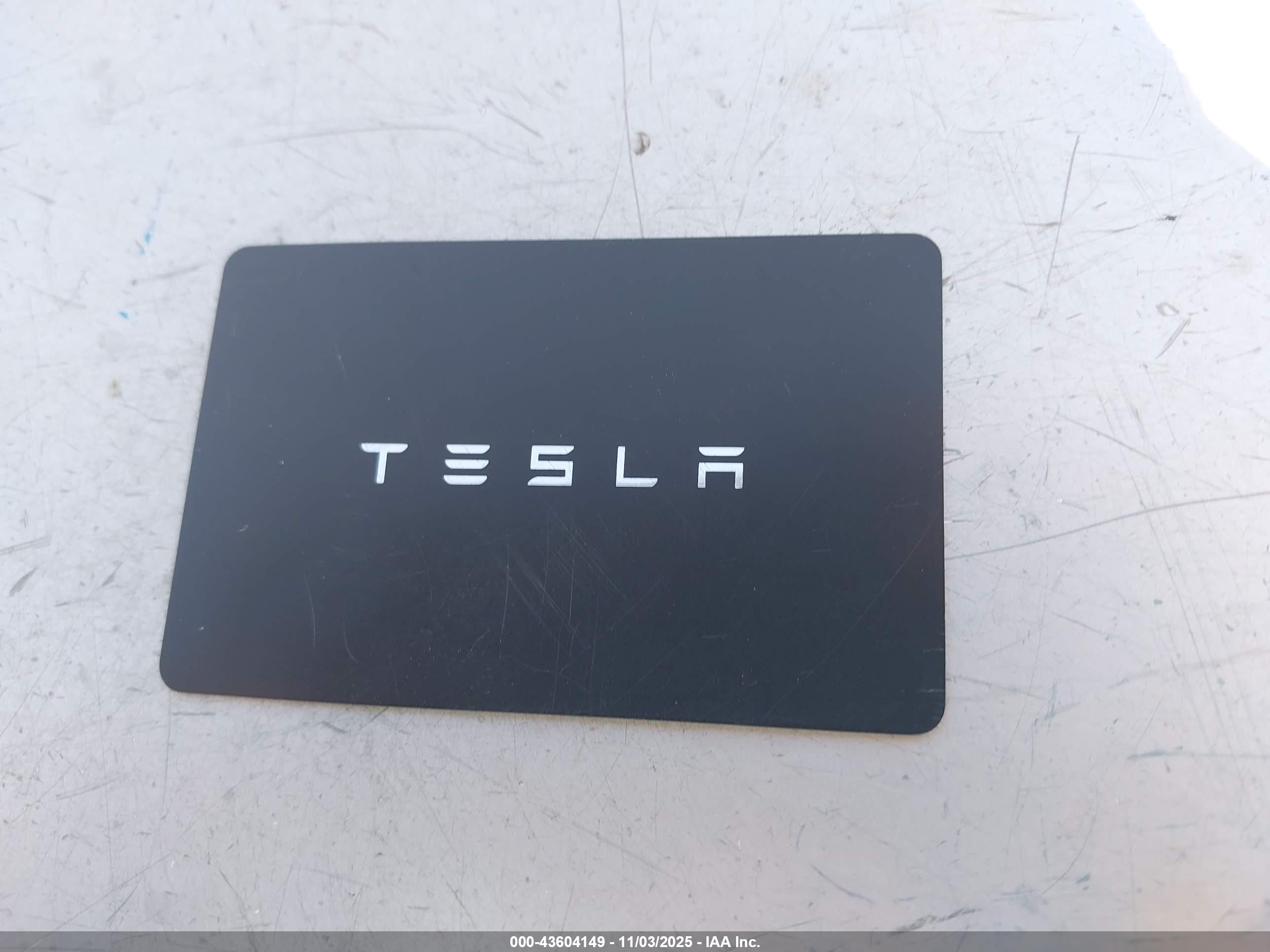 TESLA MODEL image 11