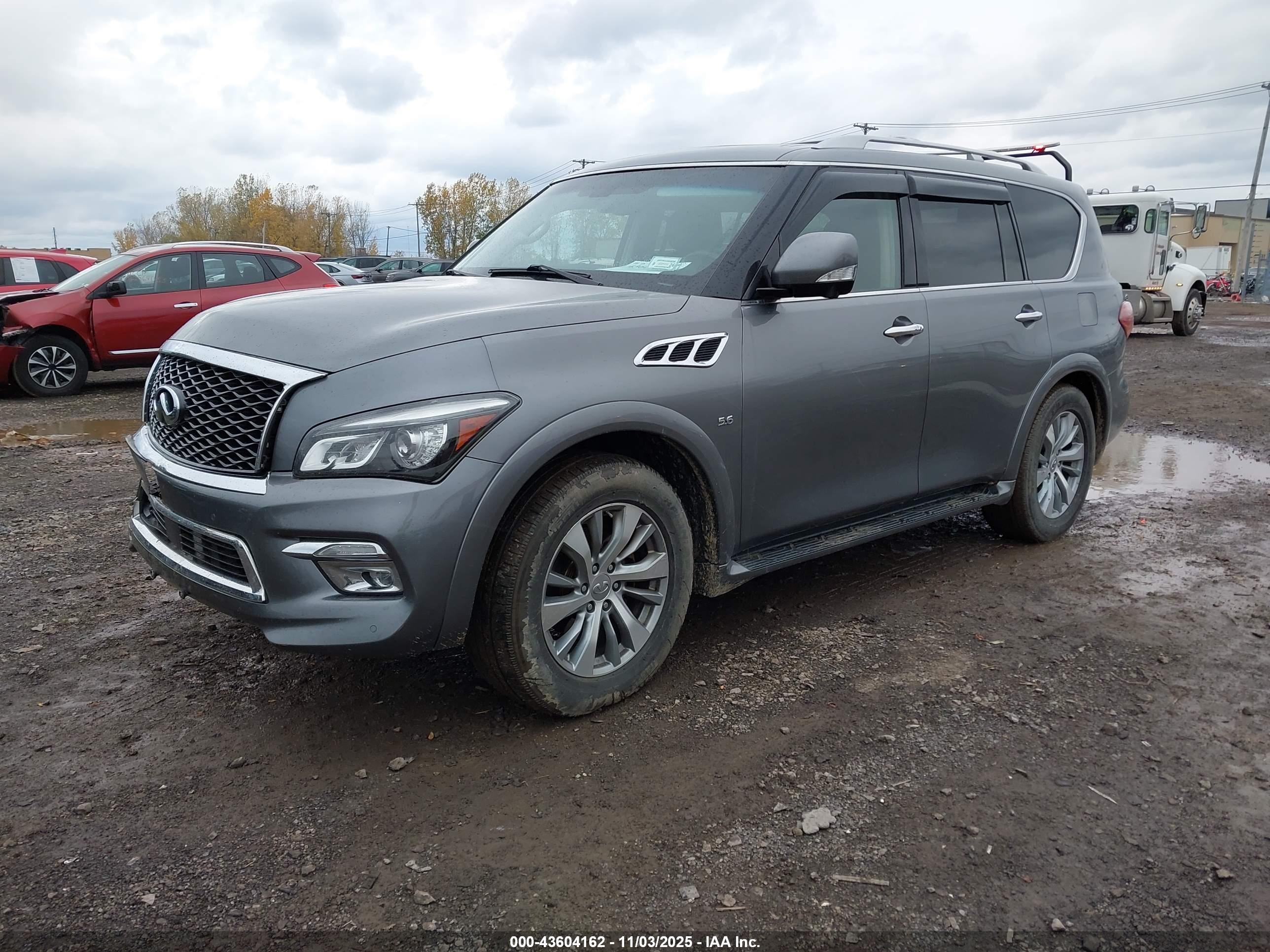INFINITI QX80 image 2
