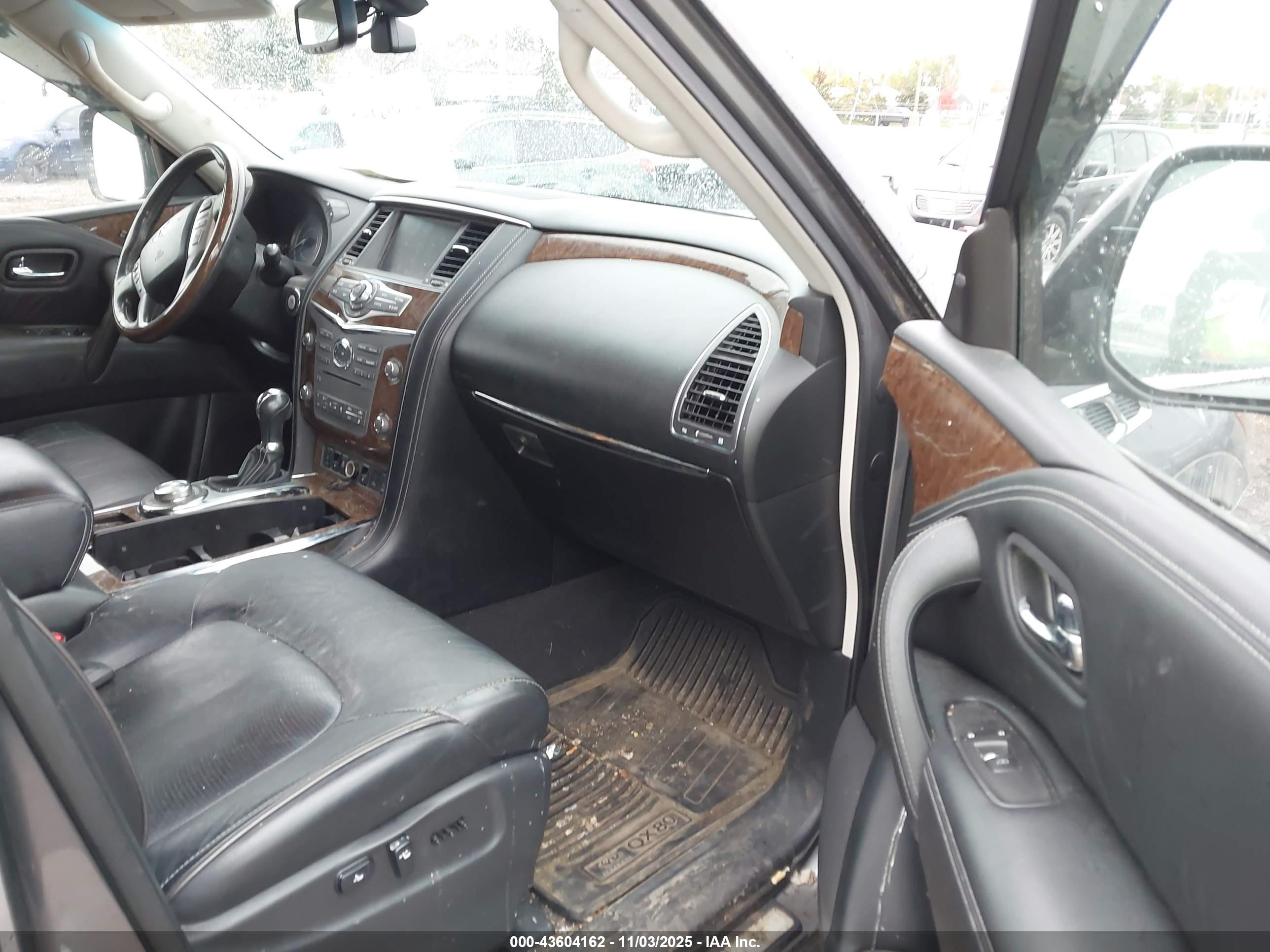 INFINITI QX80 image 5