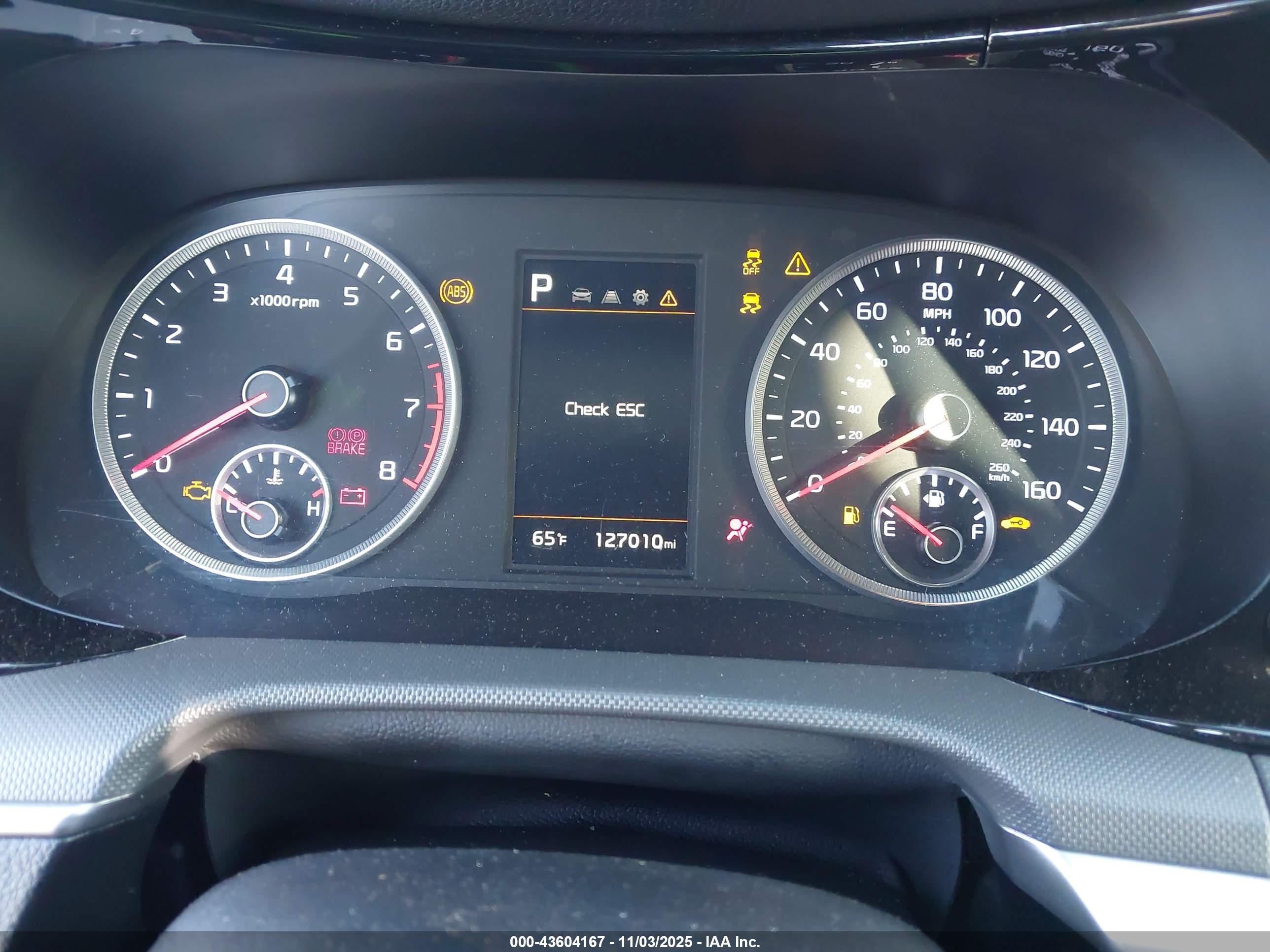 KIA K5 image 7