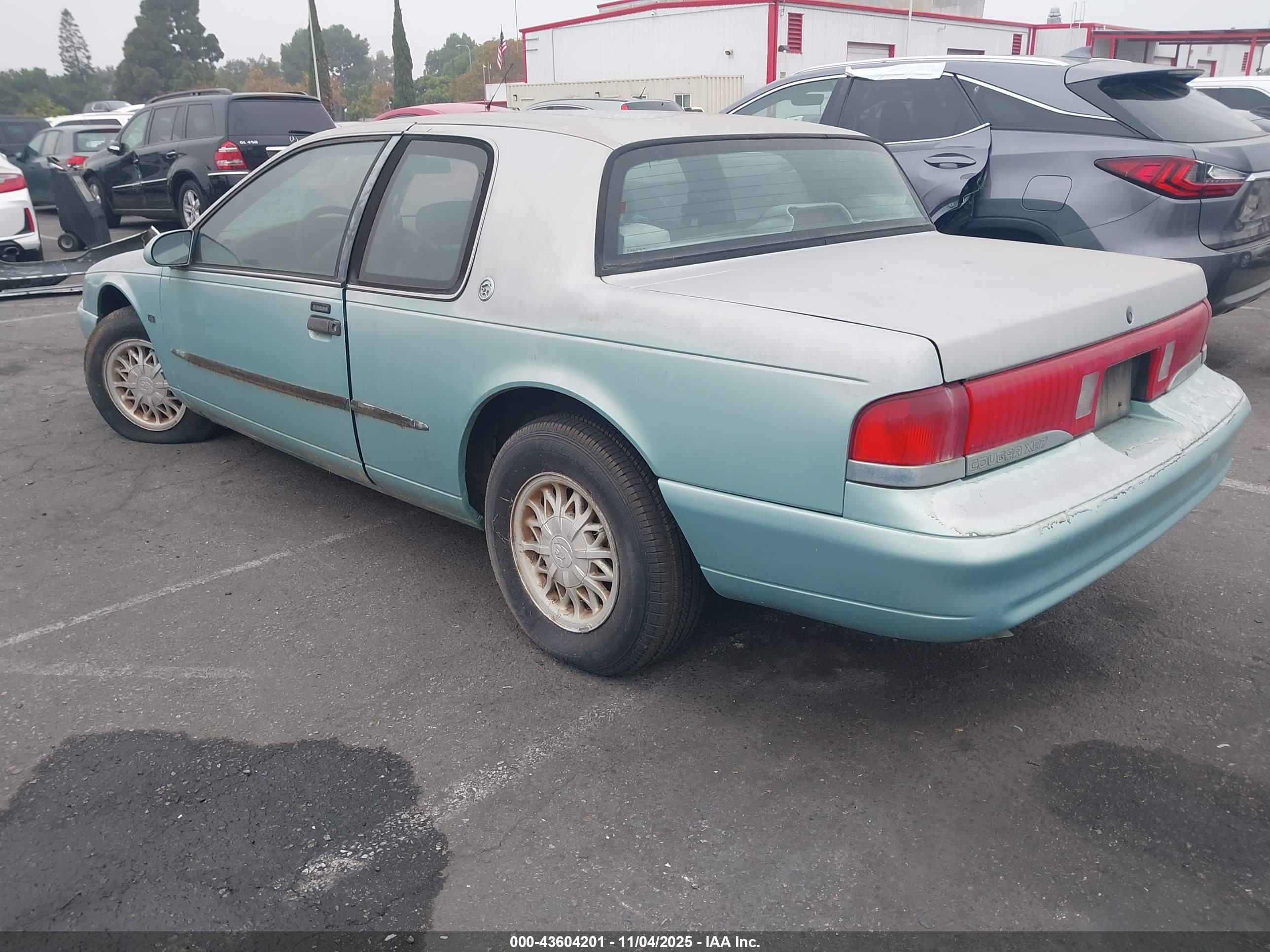 MERCURY COUGAR image 3