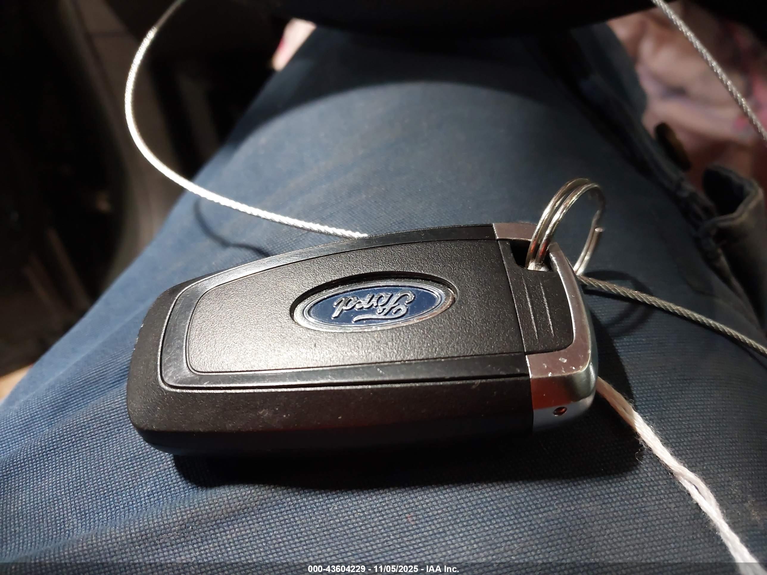 FORD EDGE image 11