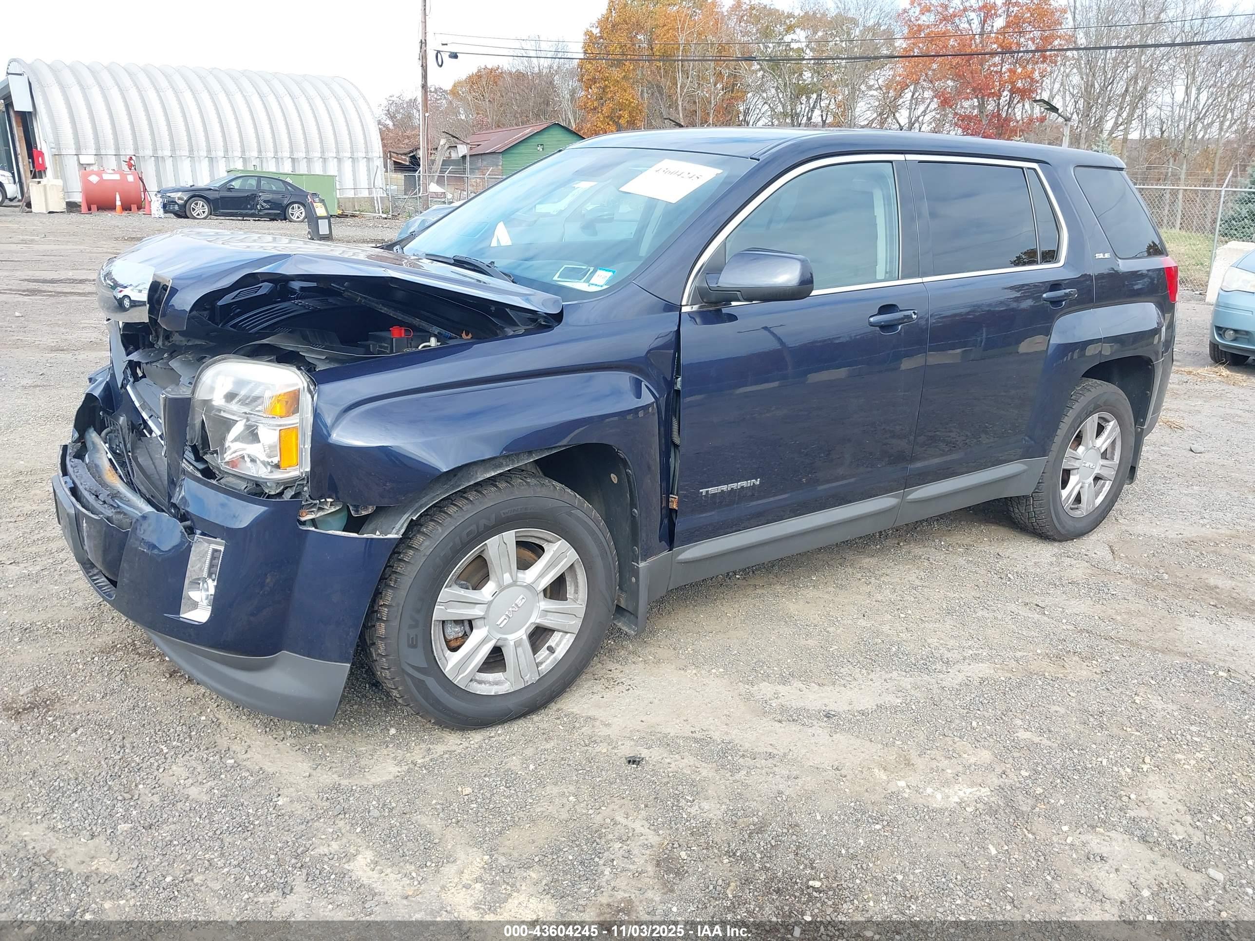 GMC TERRAIN image 2