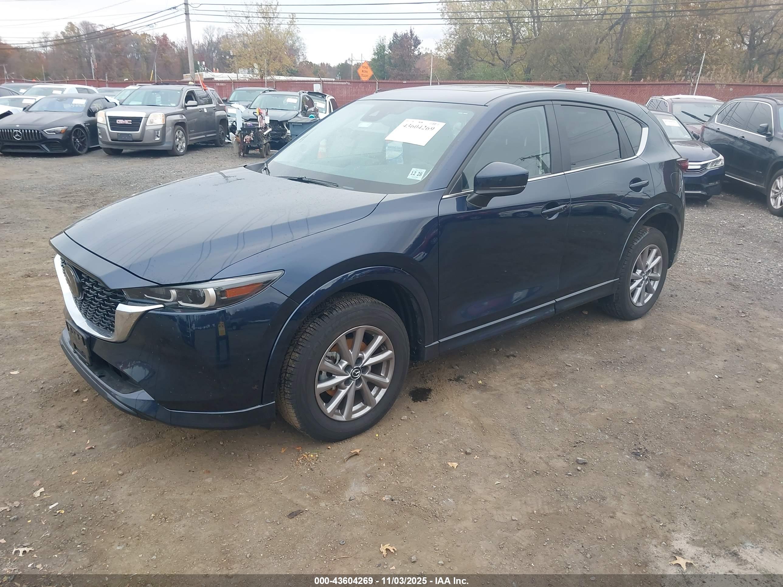 MAZDA CX-5 image 2