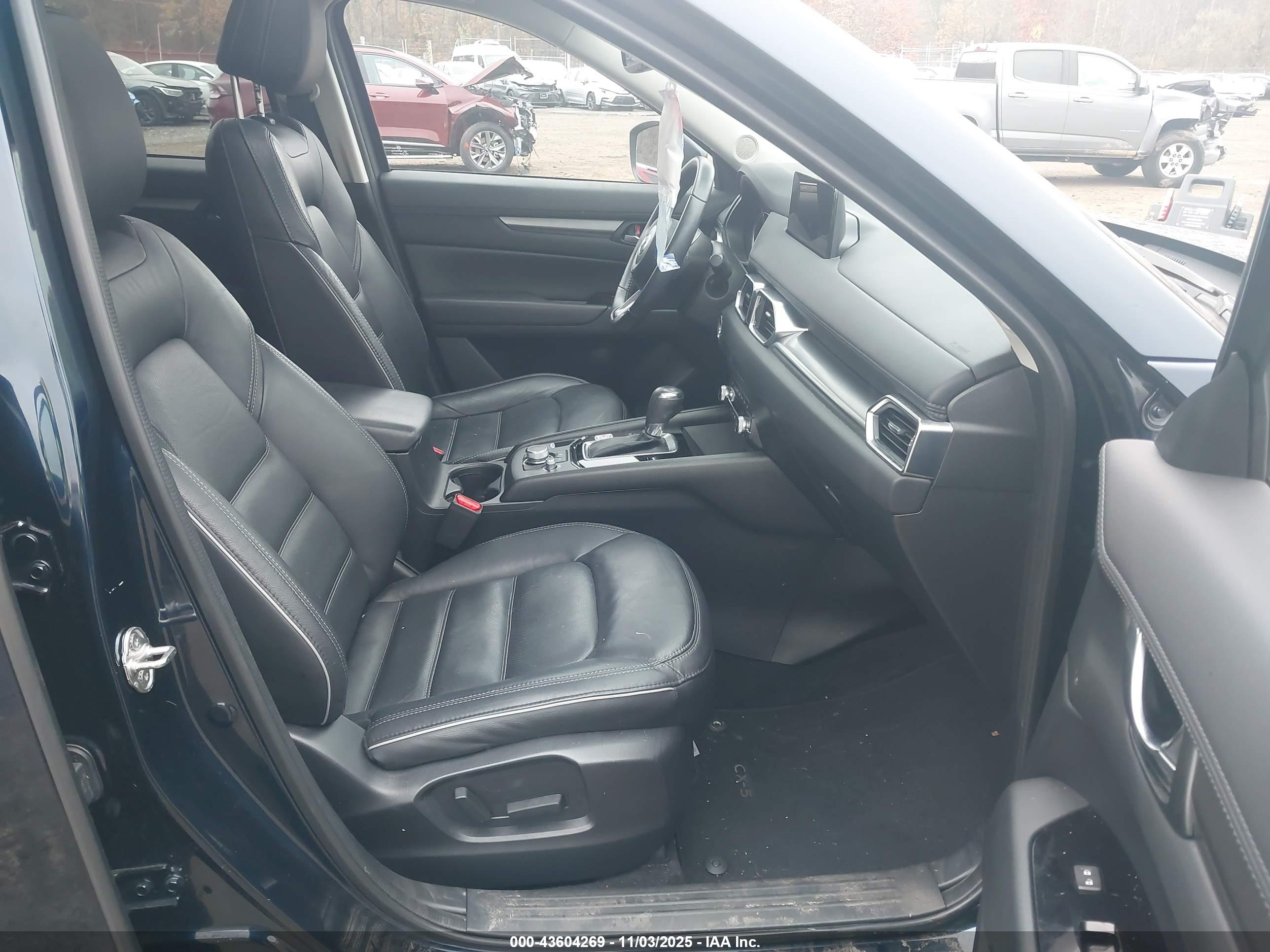 MAZDA CX-5 image 5
