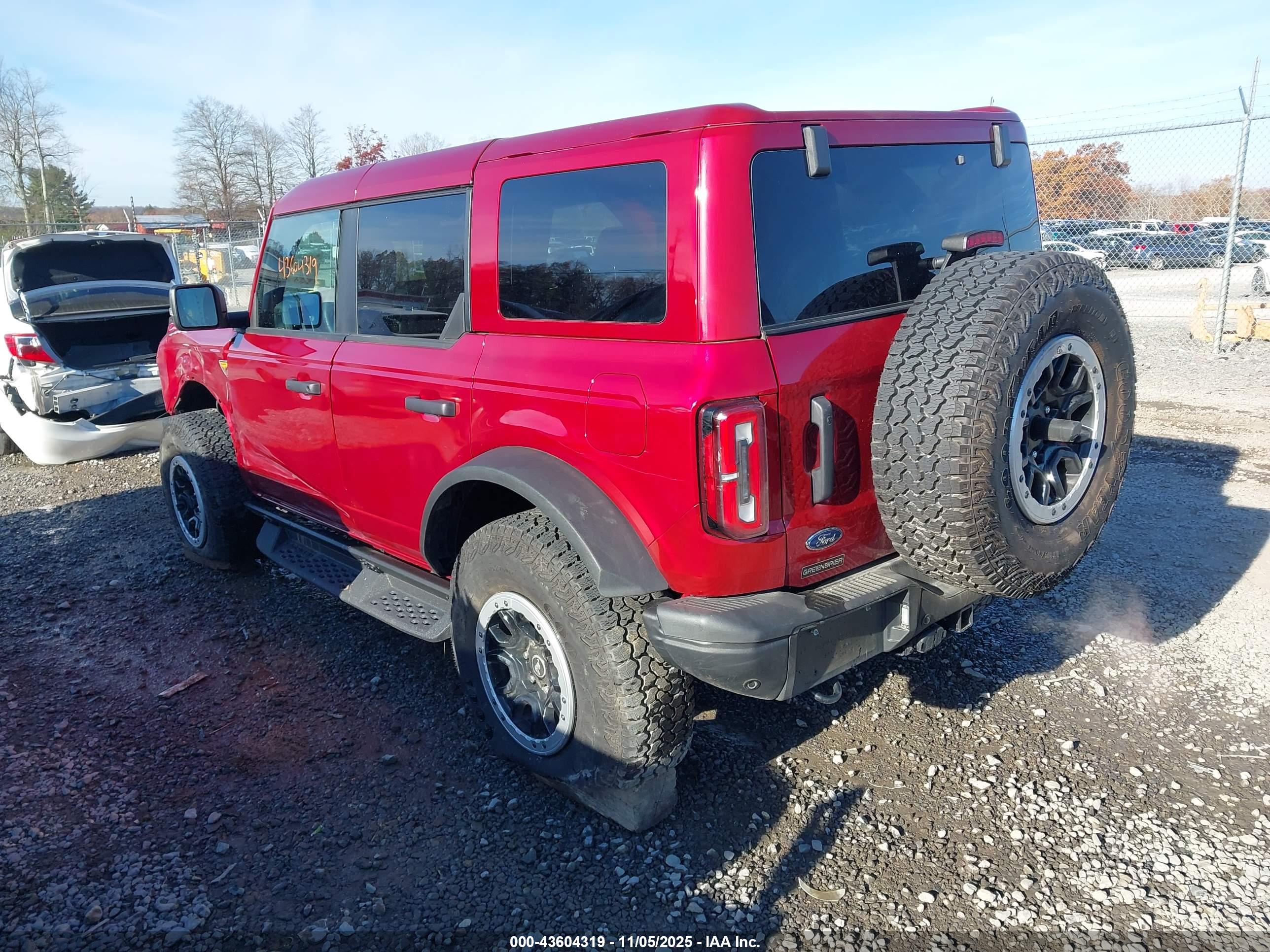FORD BRONCO image 3