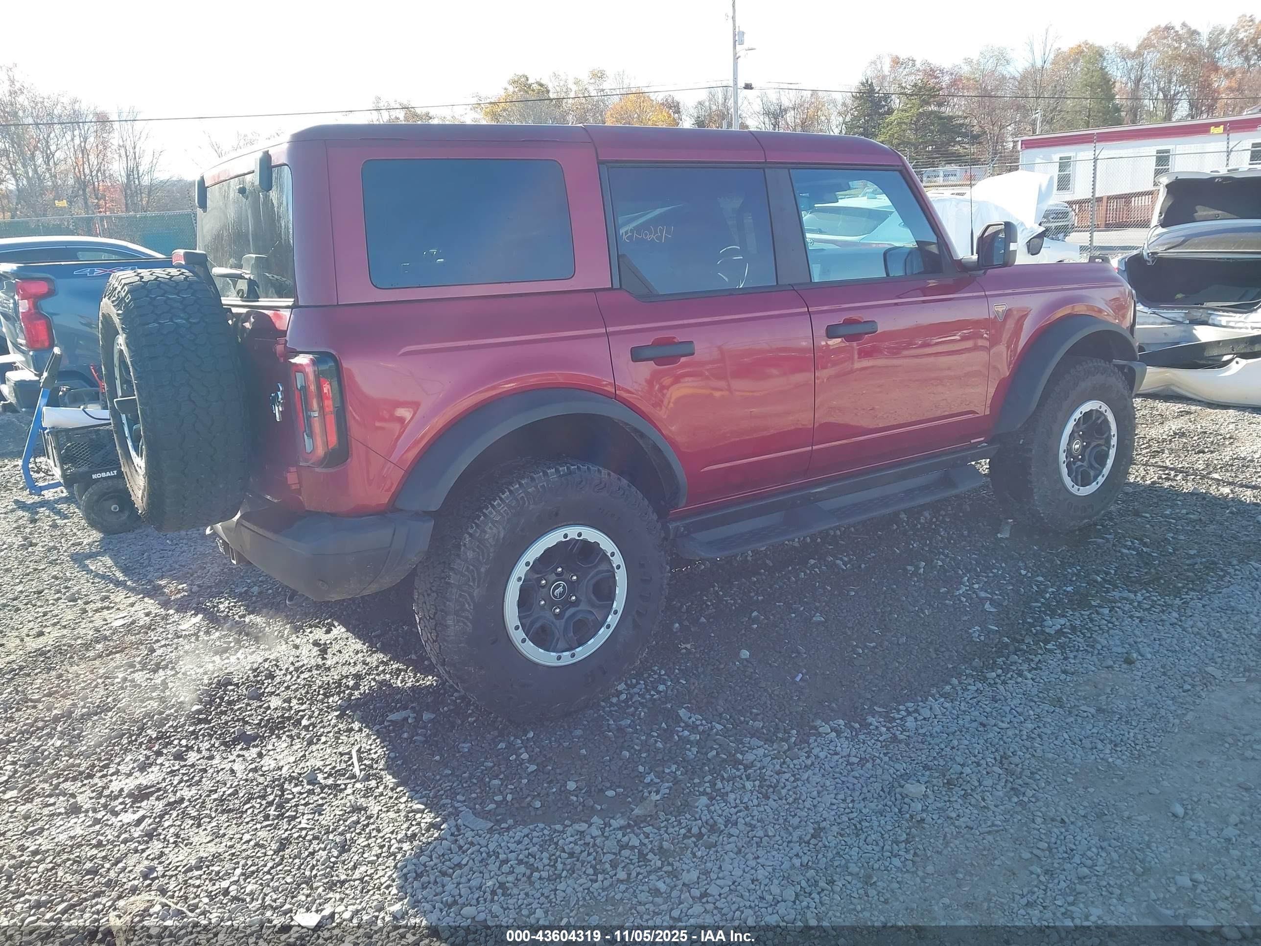FORD BRONCO image 4
