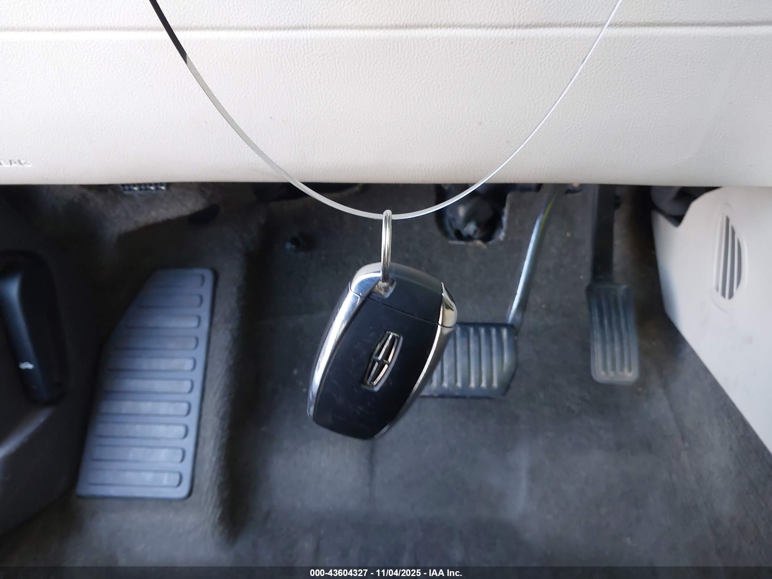 LINCOLN MKX image 11