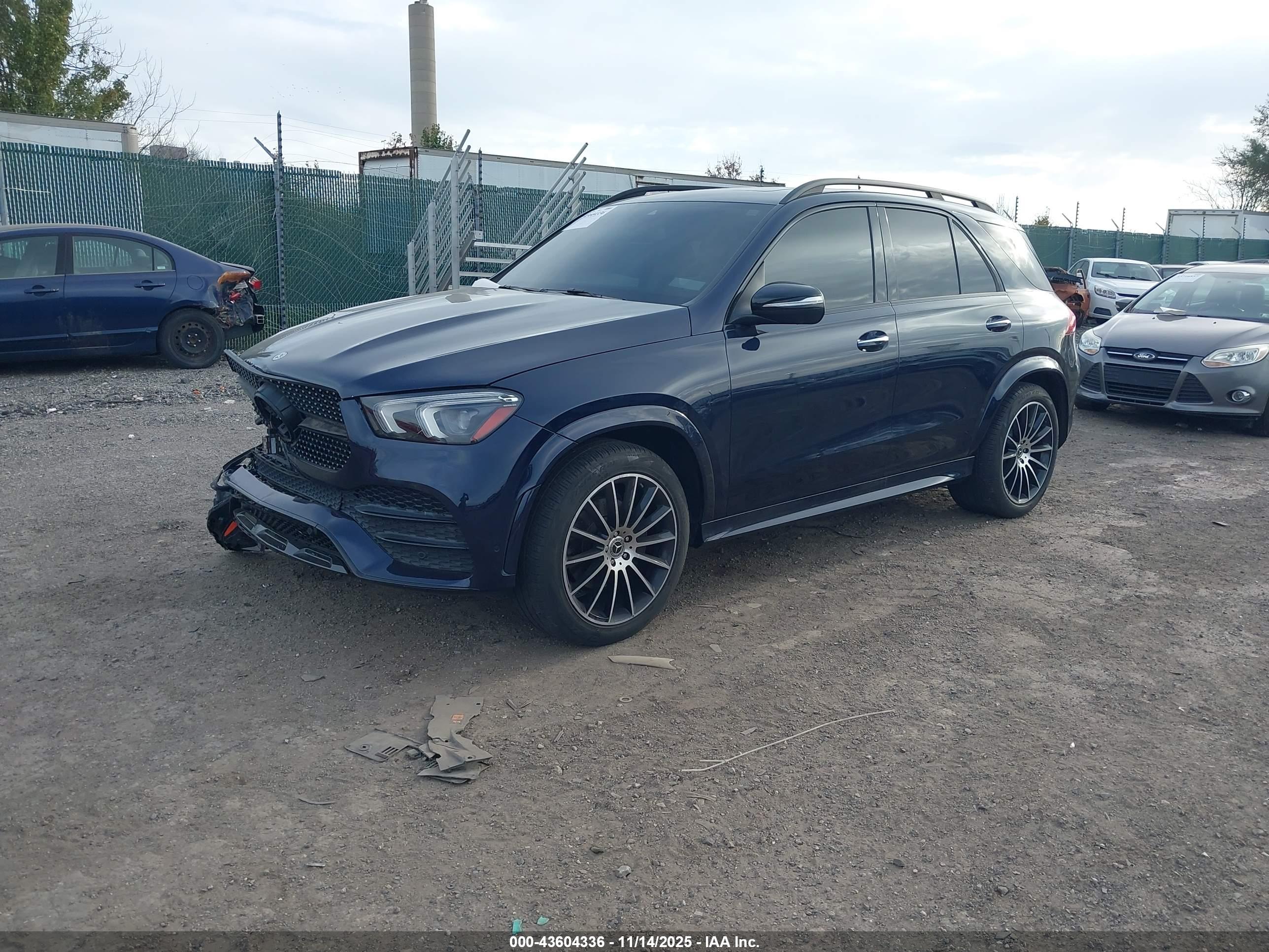 MERCEDES-BENZ GLE image 2