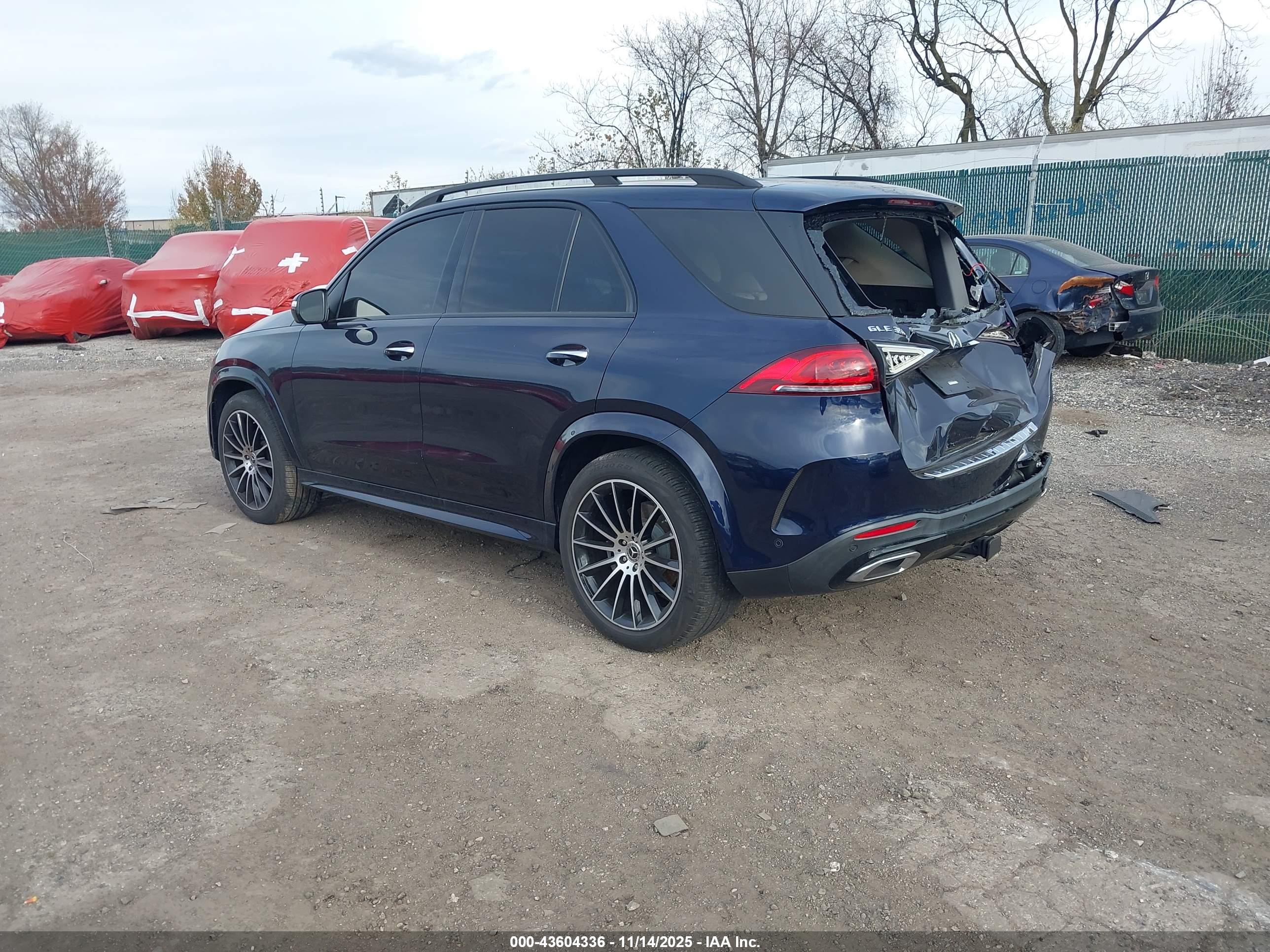 MERCEDES-BENZ GLE image 3