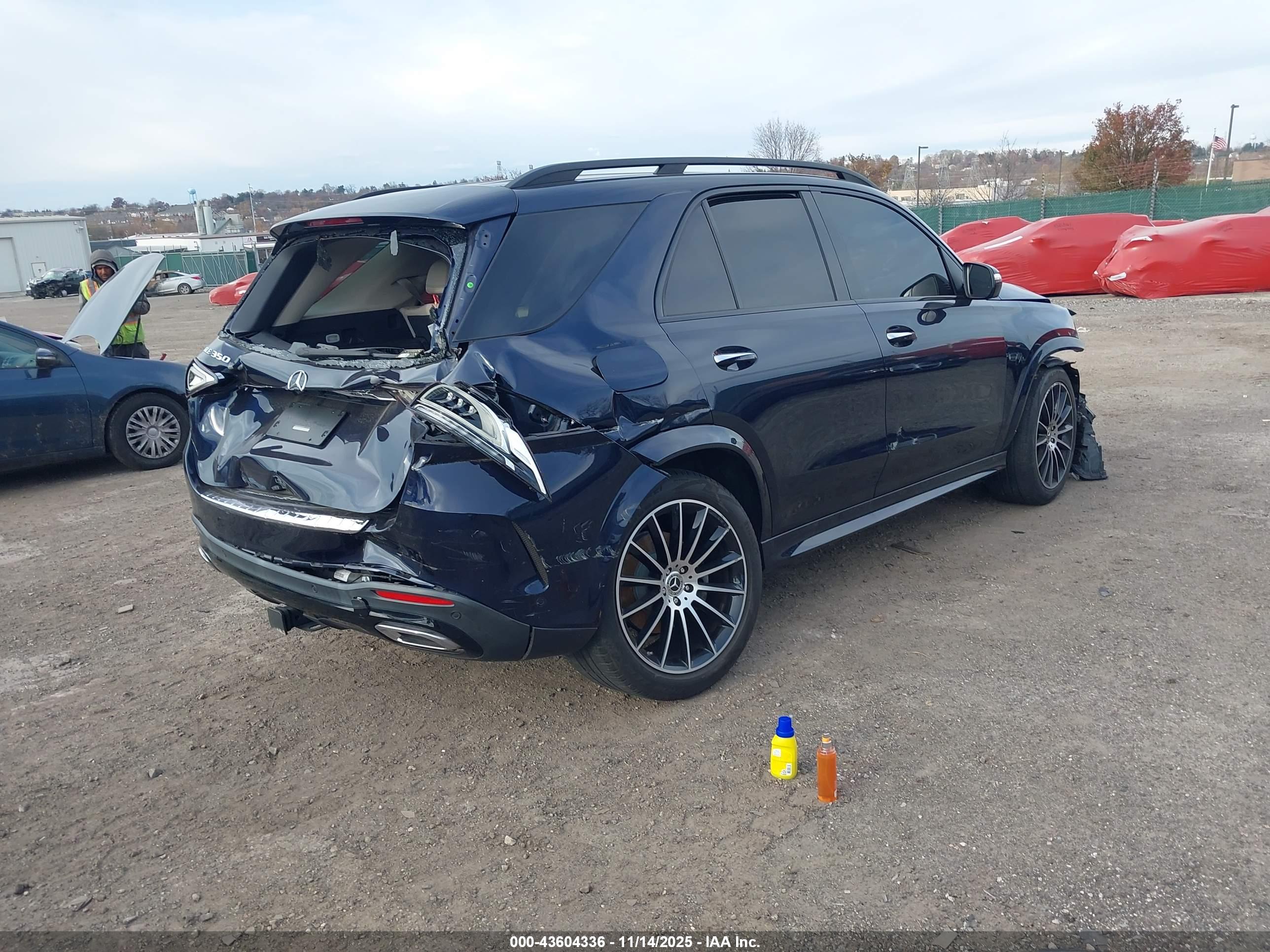 MERCEDES-BENZ GLE image 4