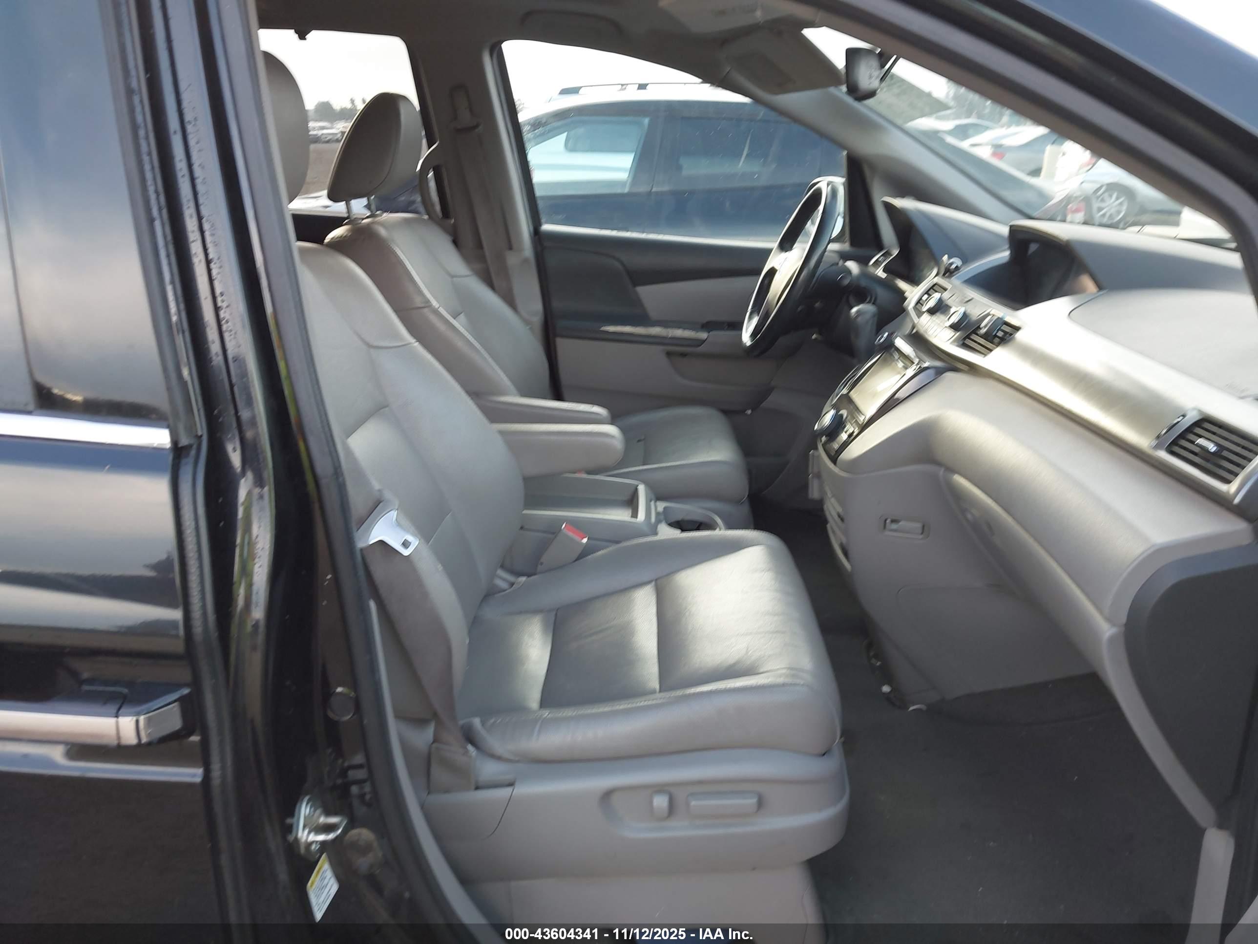 HONDA ODYSSEY image 5