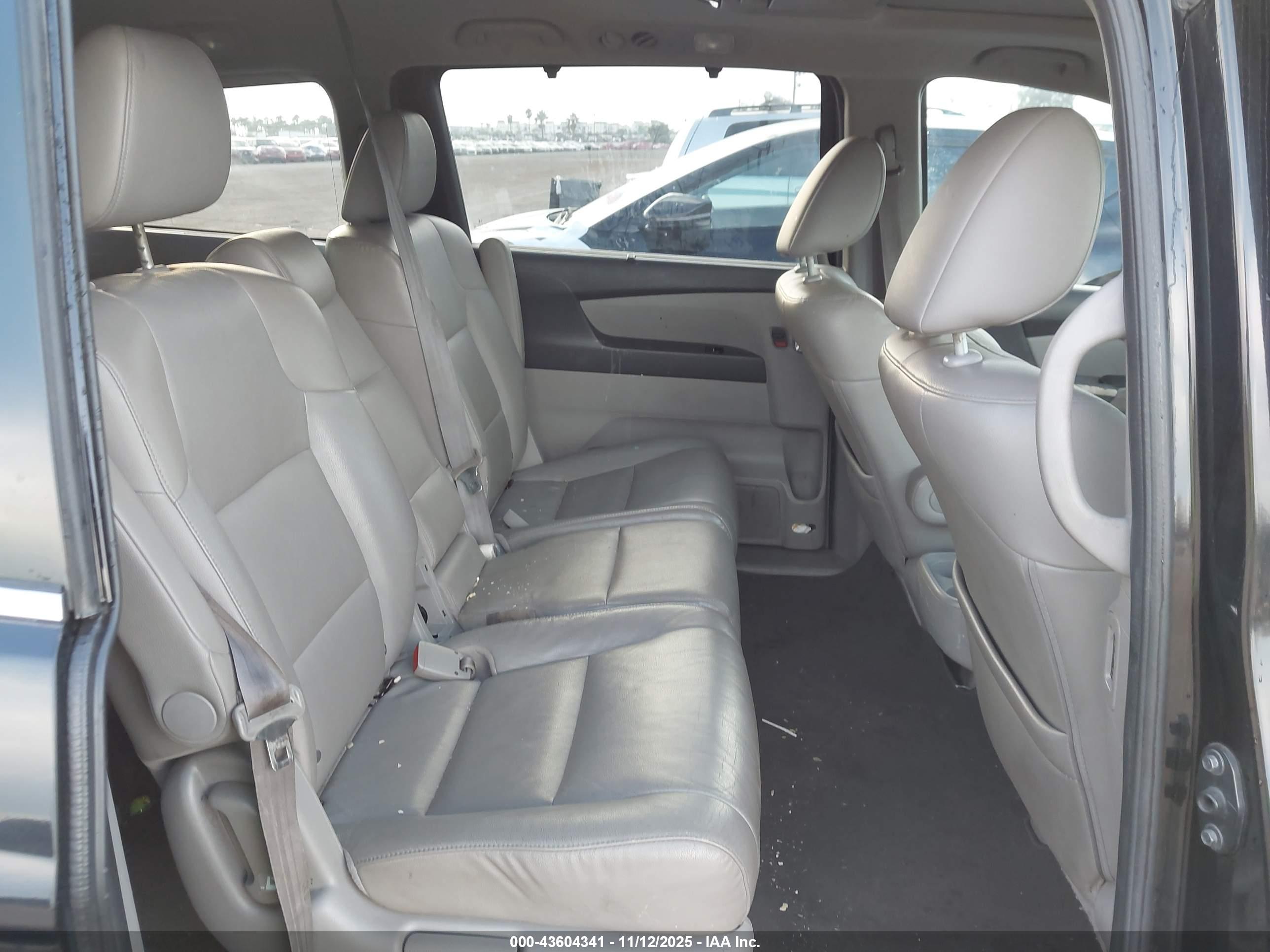 HONDA ODYSSEY image 8