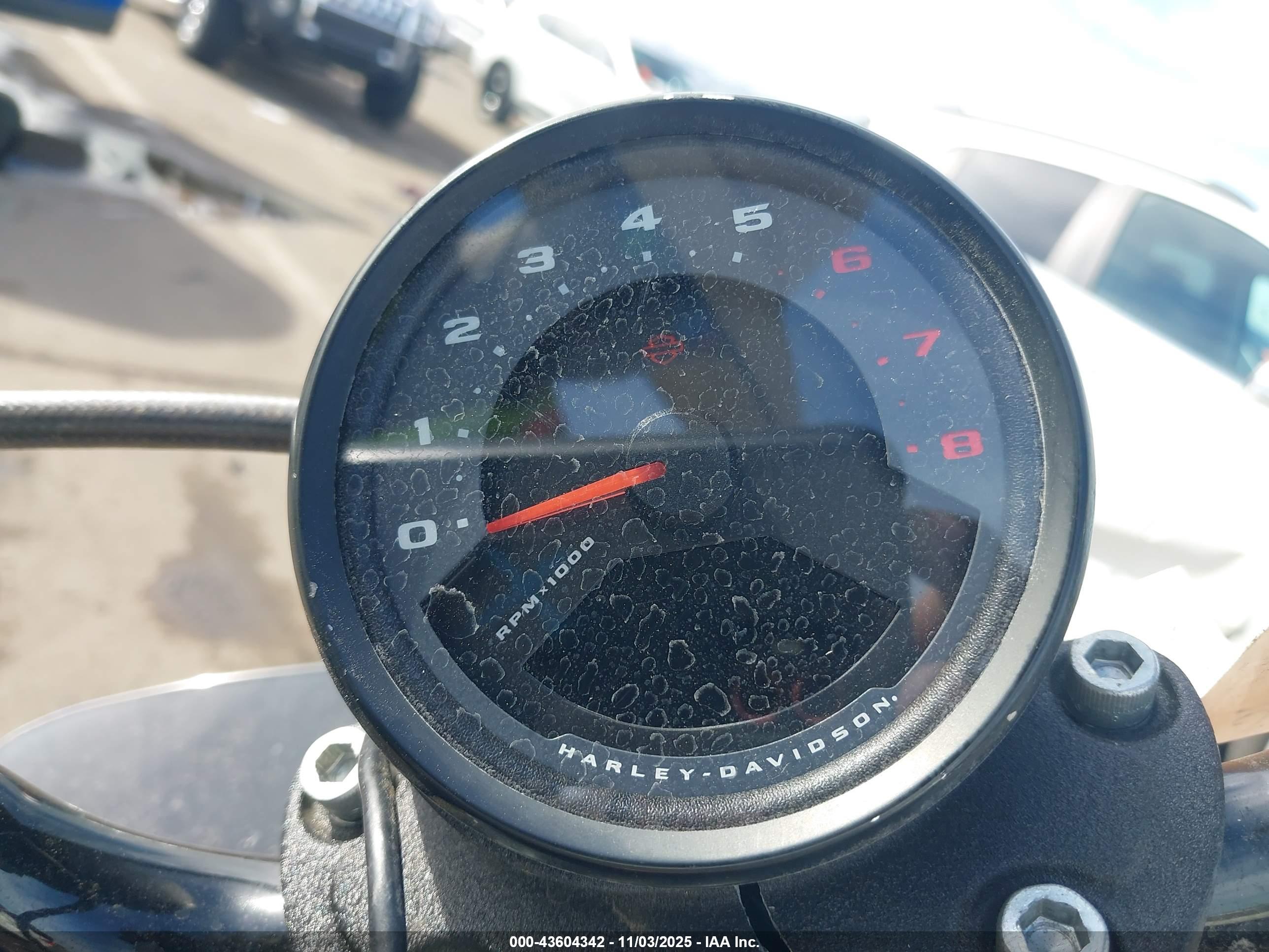 HARLEY-DAVIDSON FXLRS image 7