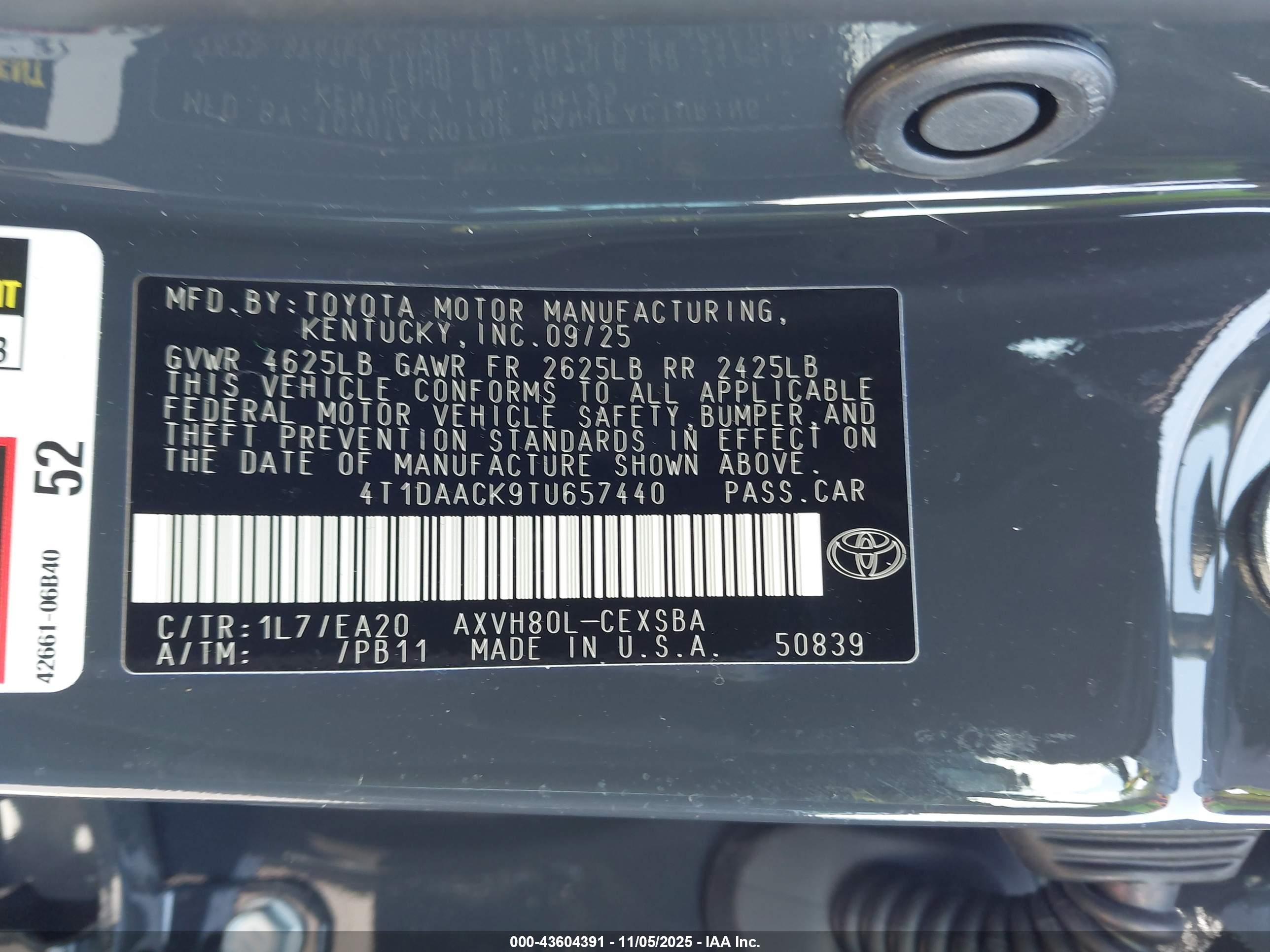 TOYOTA CAMRY image 9