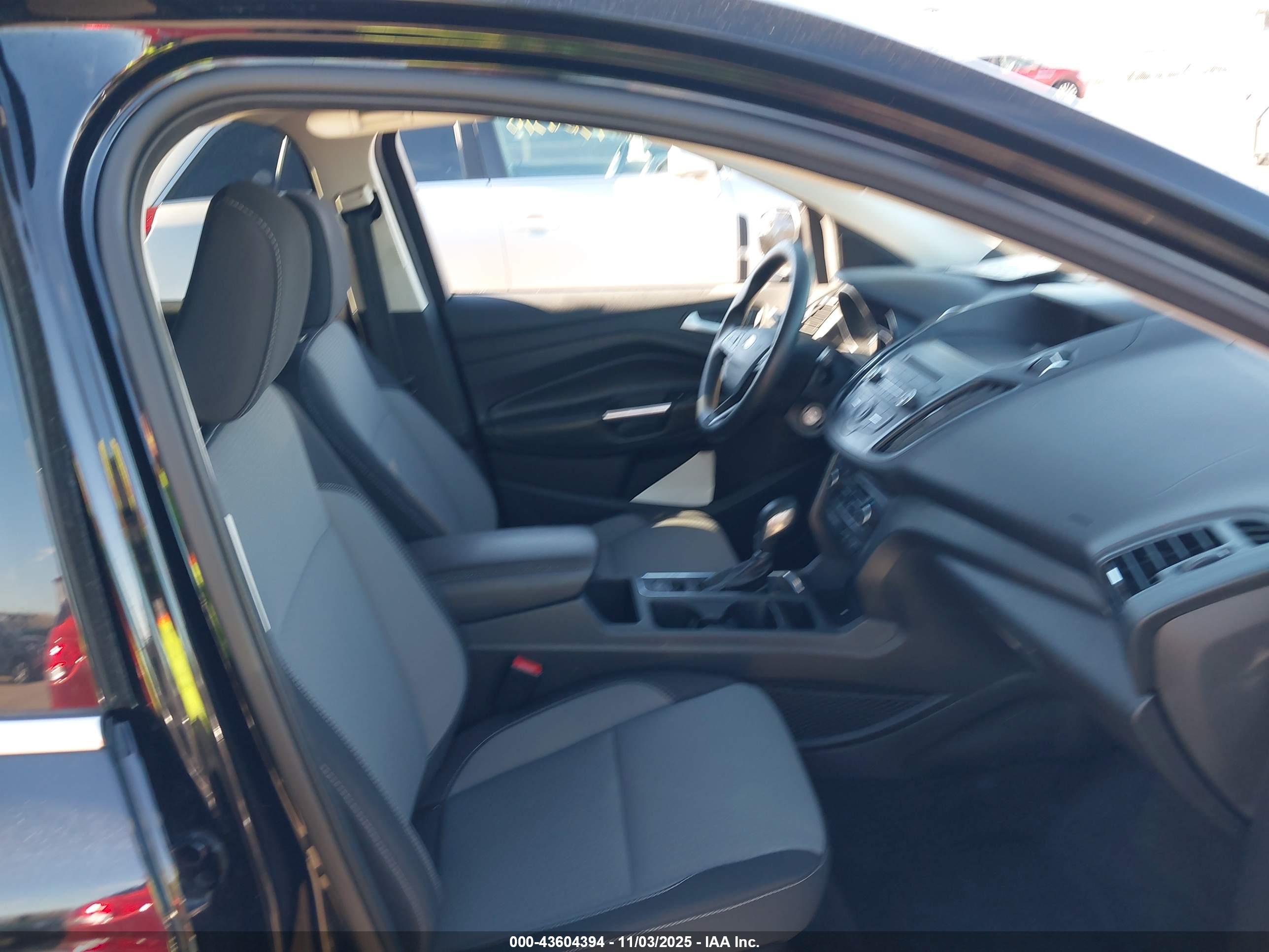 FORD ESCAPE image 5