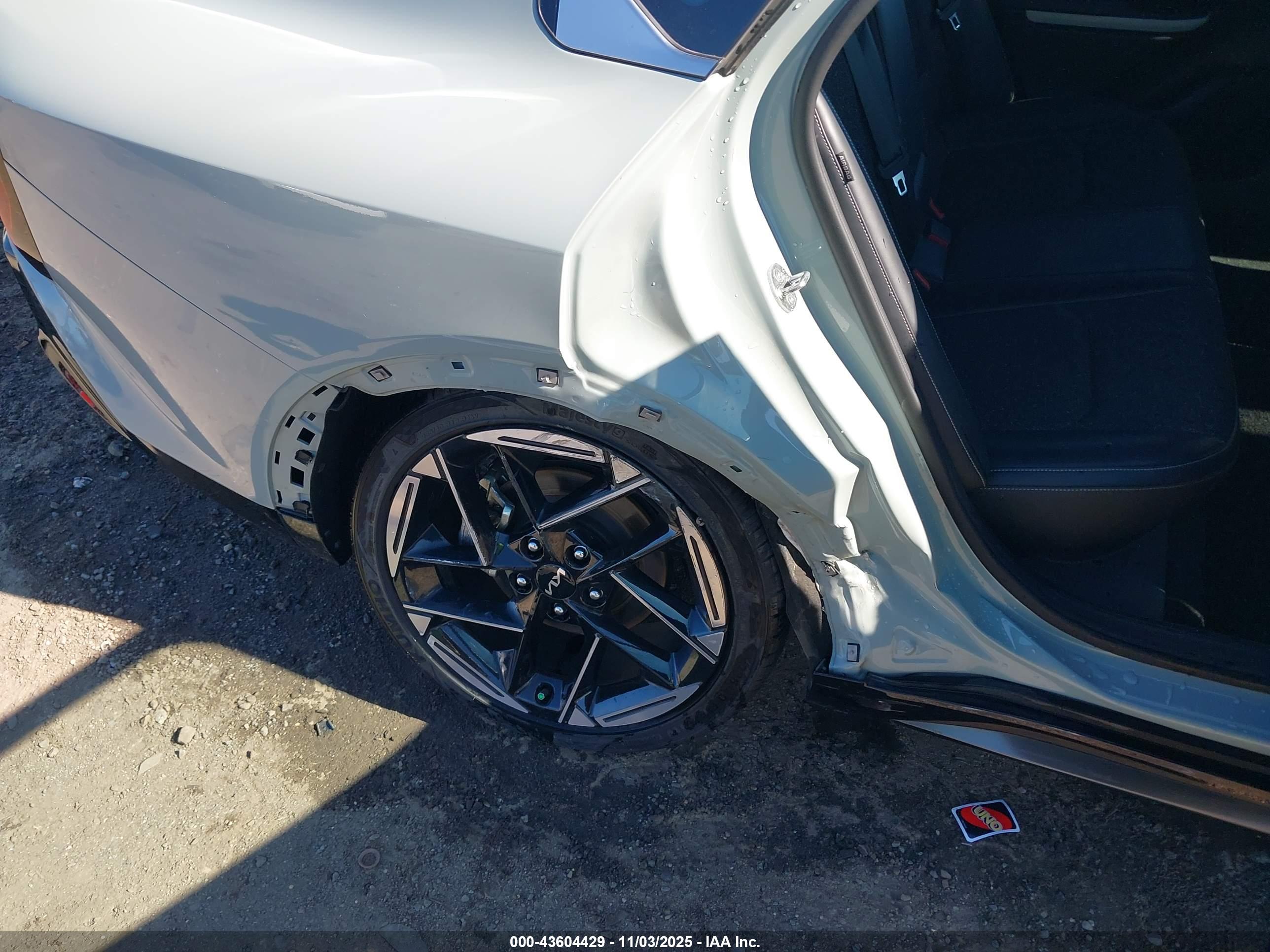 KIA K4 image 6