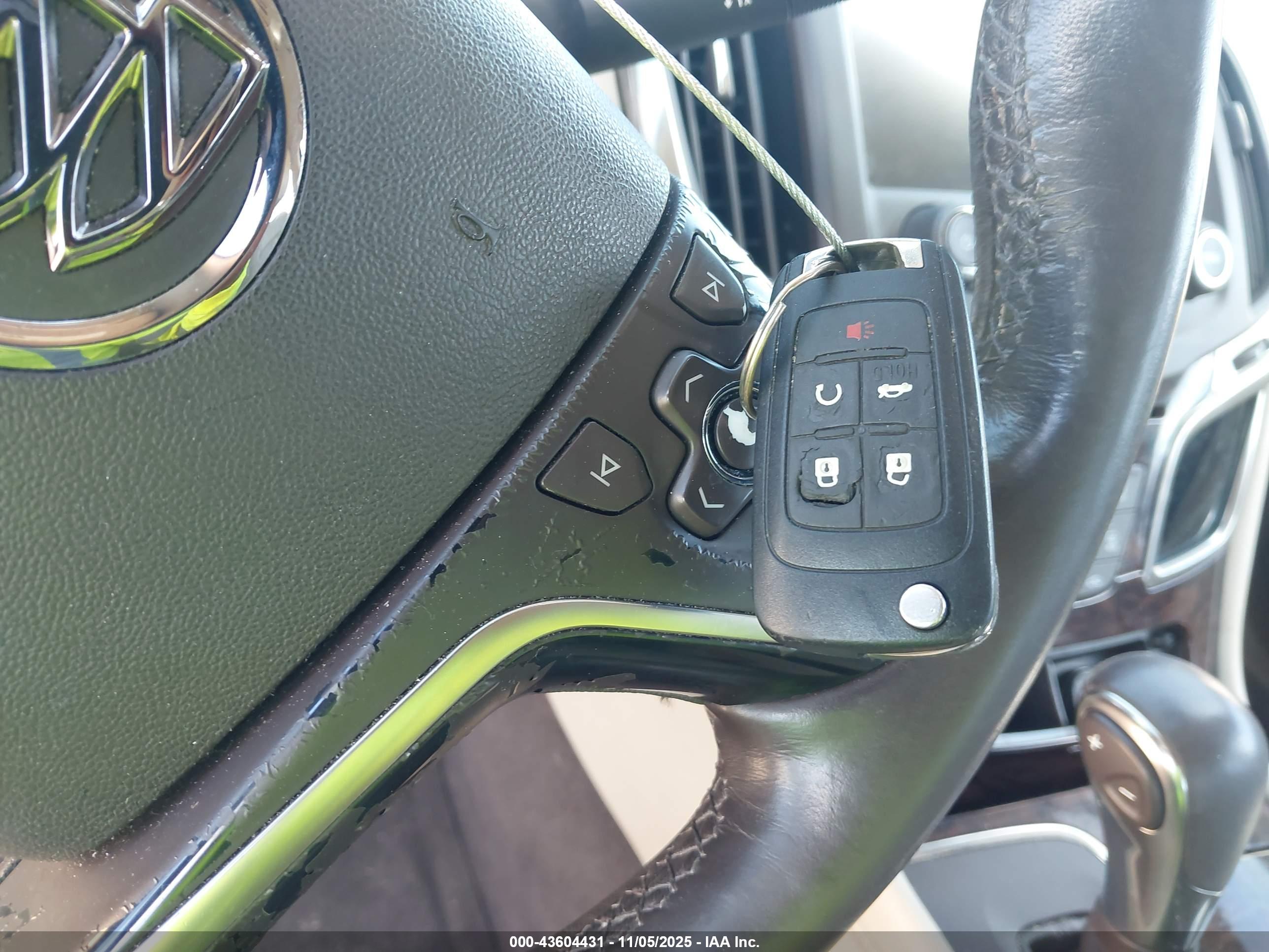 BUICK LACROSSE image 11
