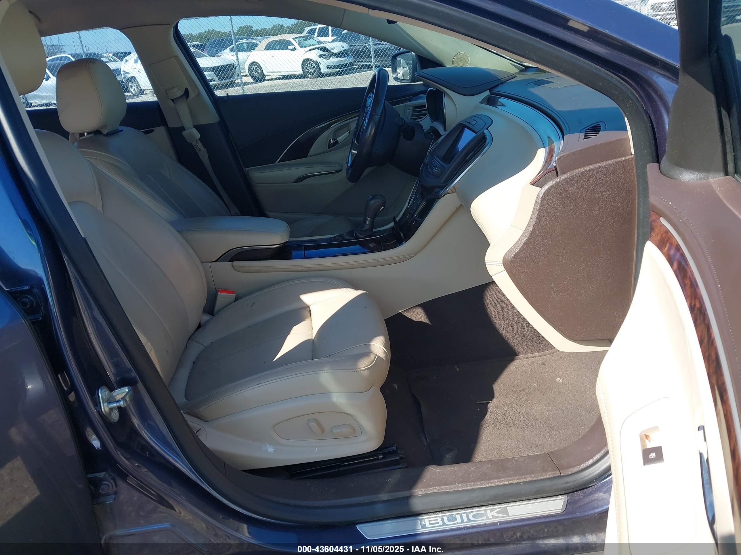 BUICK LACROSSE image 5