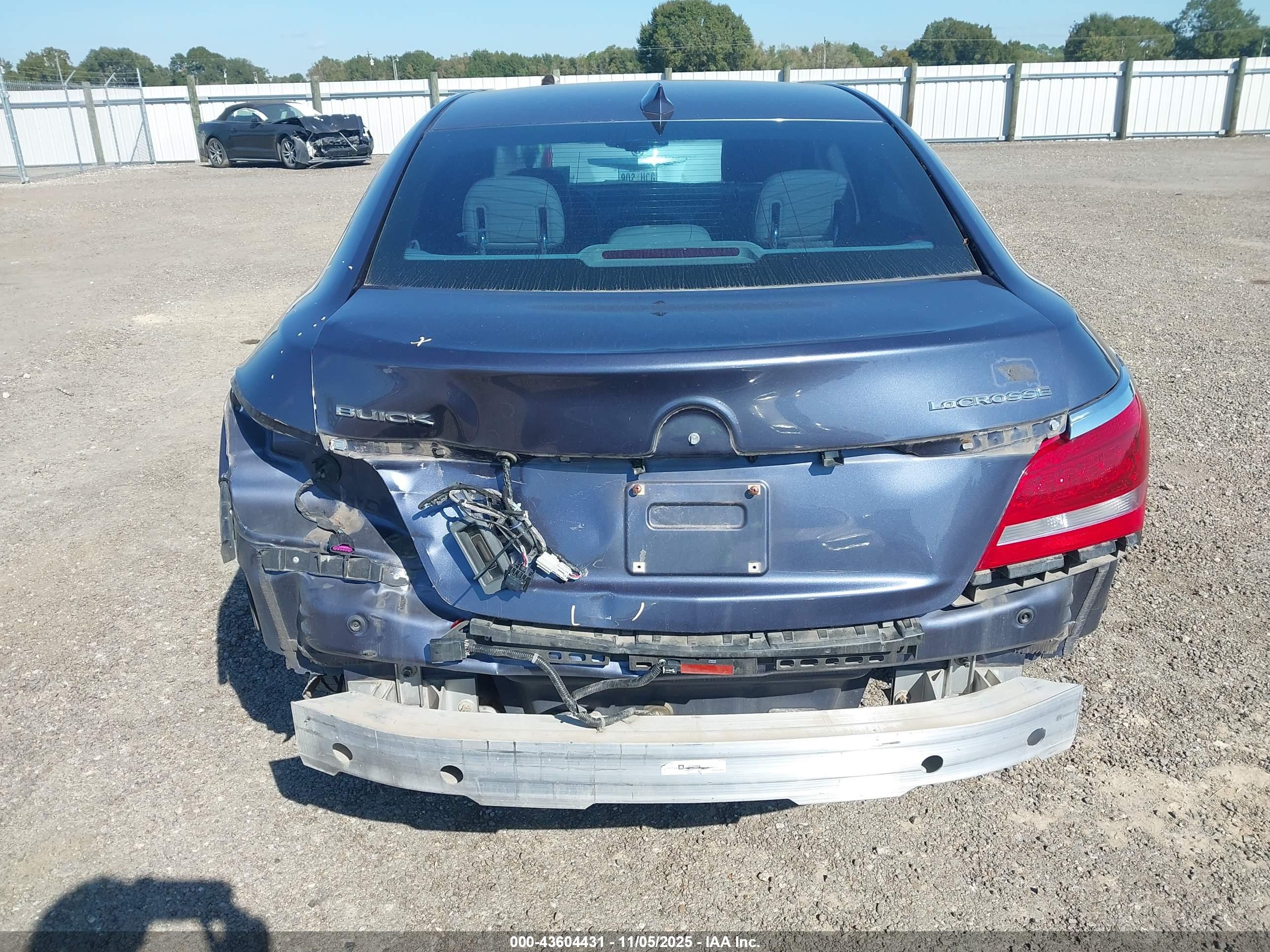BUICK LACROSSE image 6