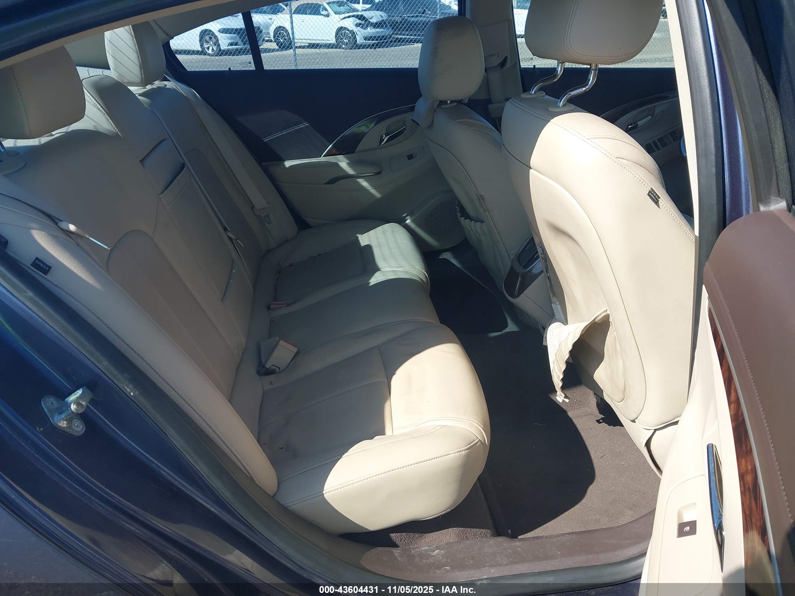 BUICK LACROSSE image 8