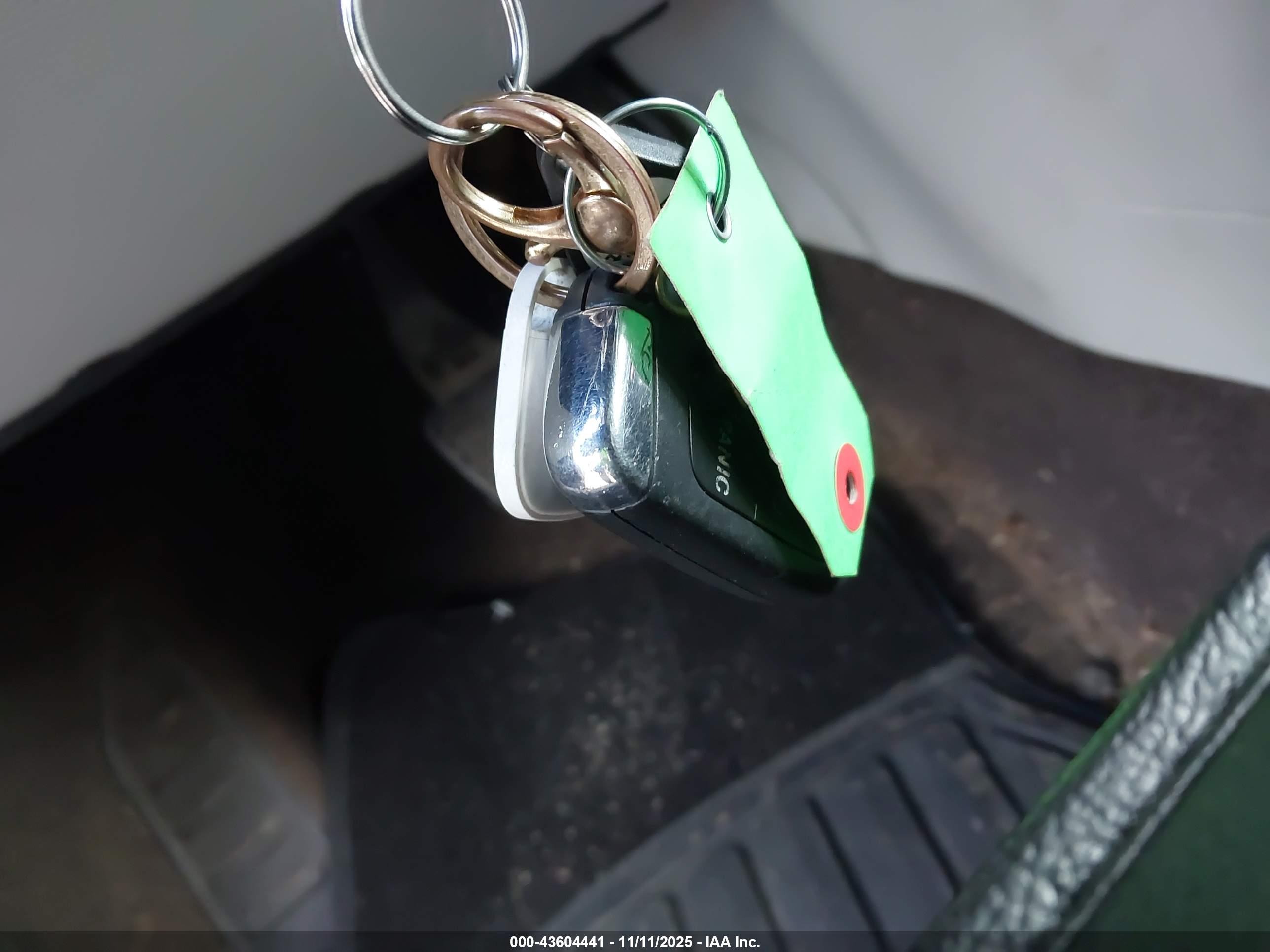 JEEP RENEGADE image 11