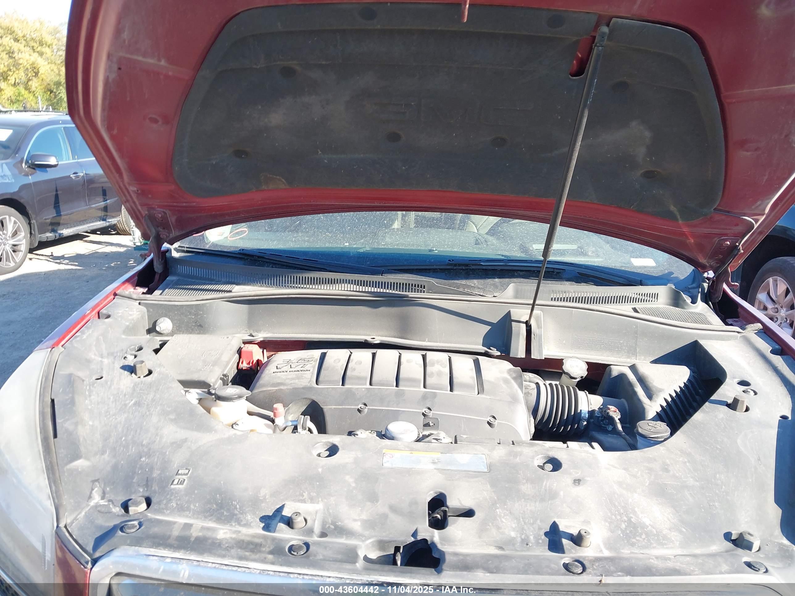 GMC ACADIA image 10