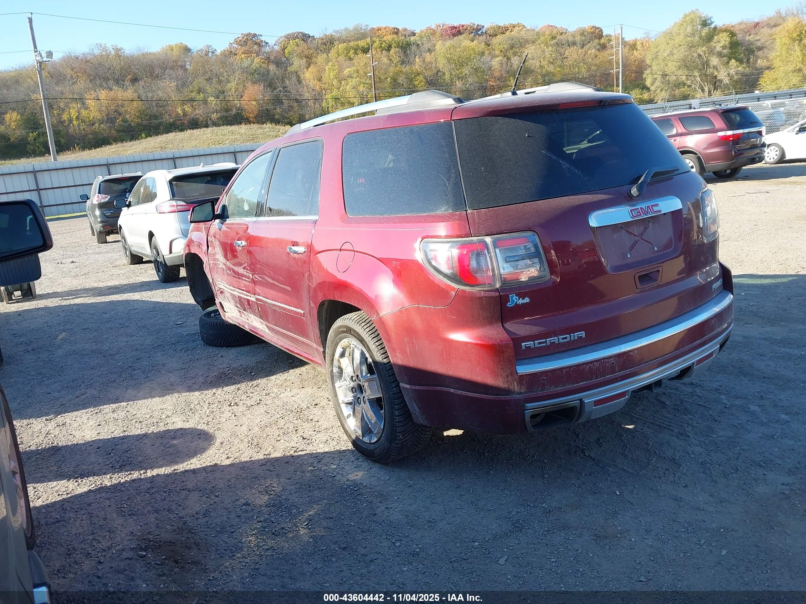 GMC ACADIA image 3