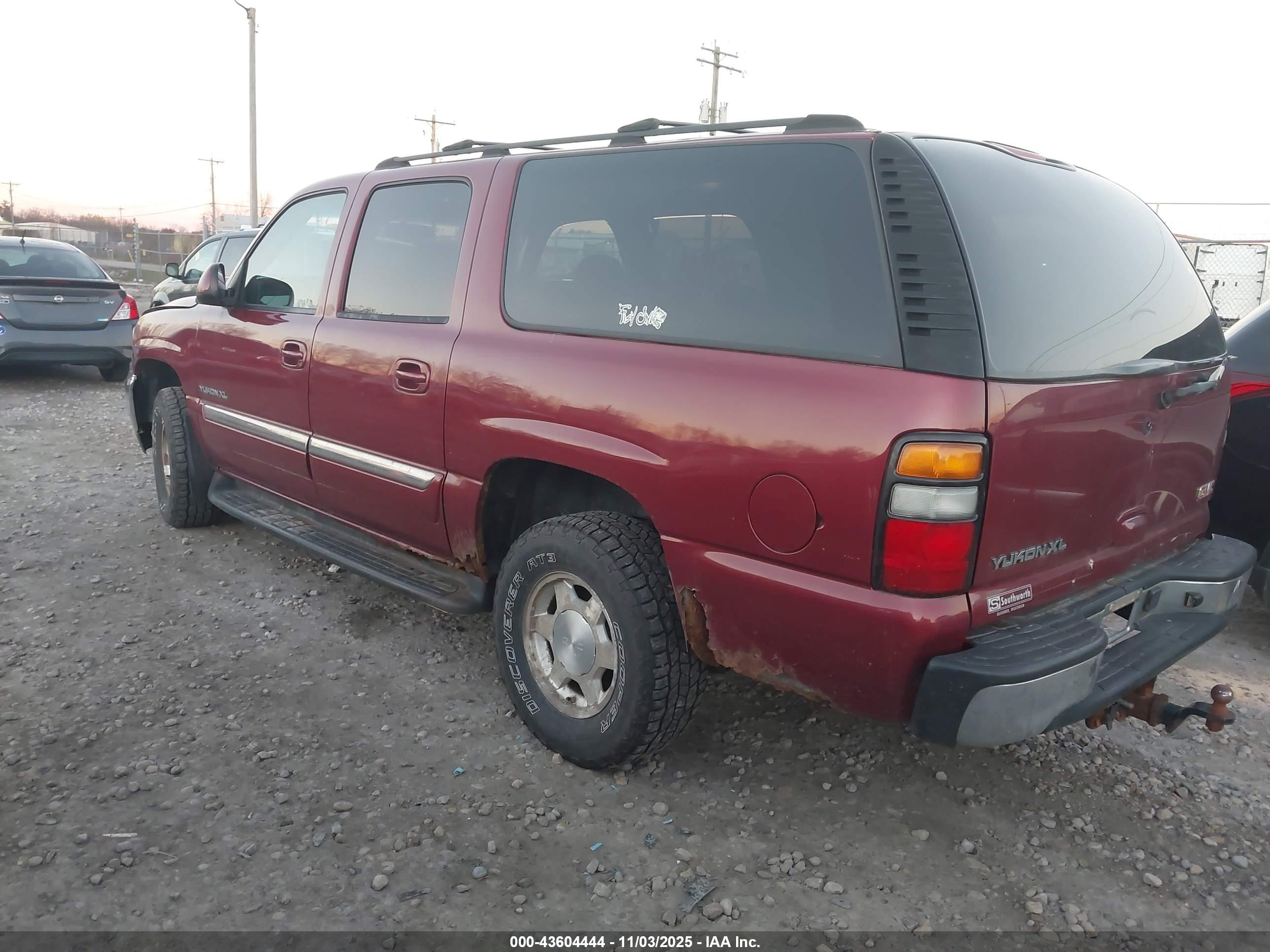 GMC YUKON image 3