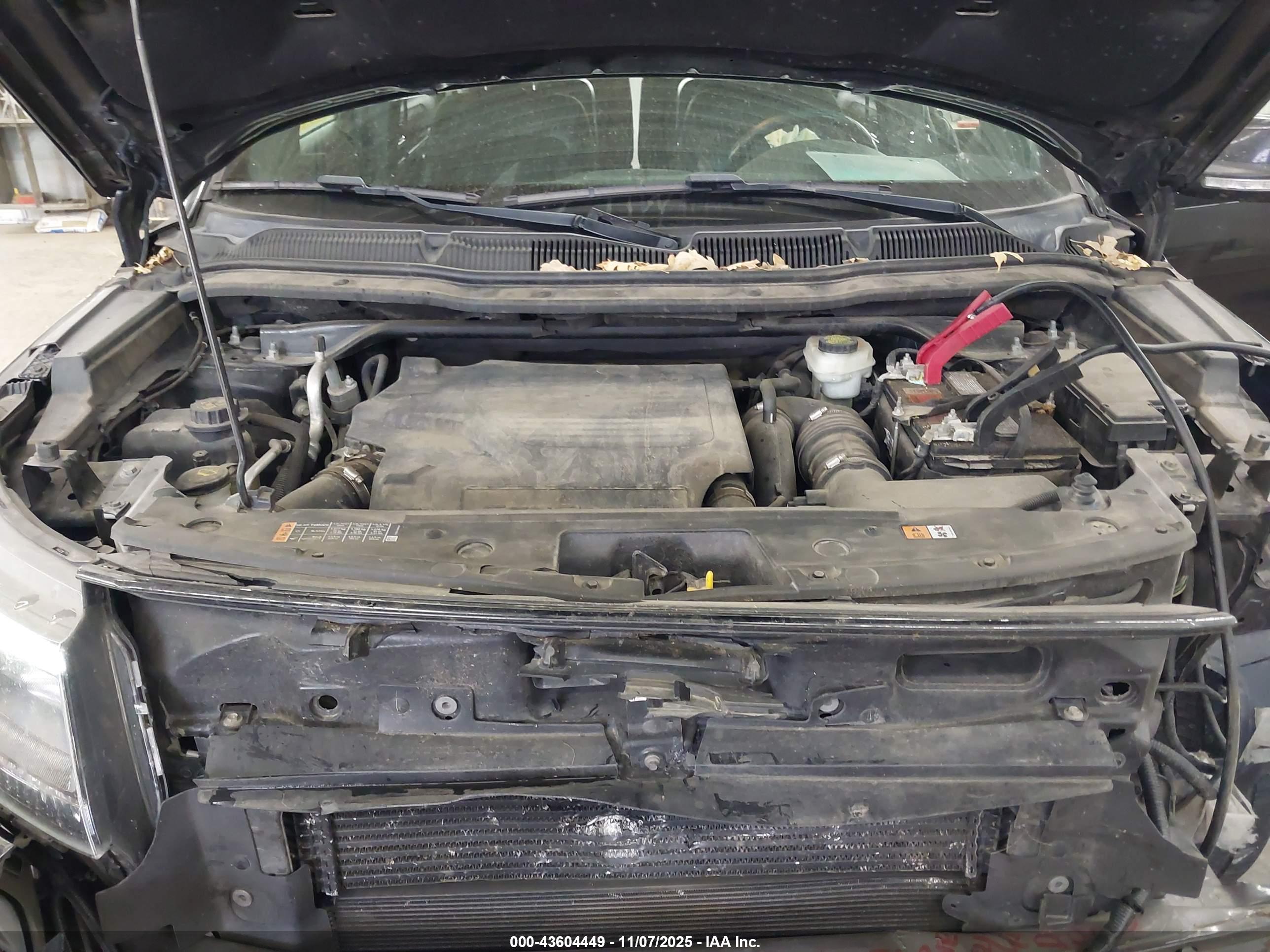 FORD EXPLORER image 10