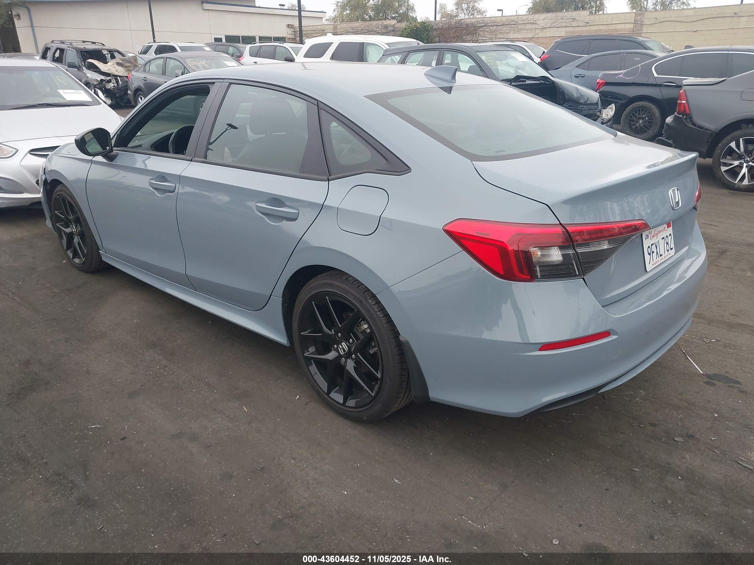 HONDA CIVIC image 3