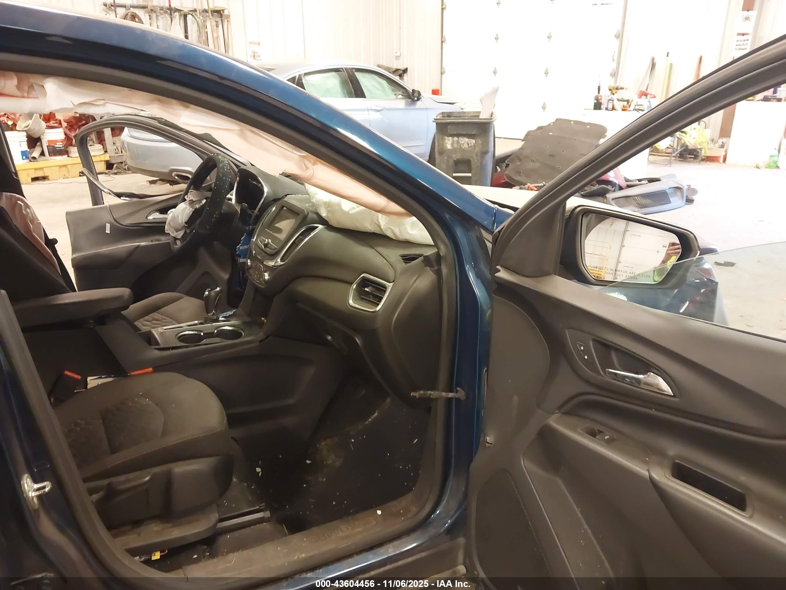 CHEVROLET EQUINOX image 5