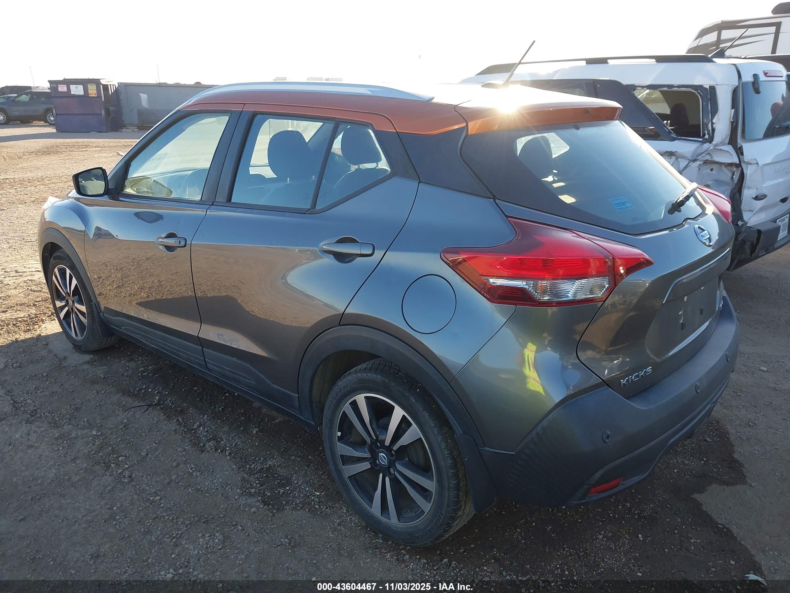 NISSAN KICKS image 3