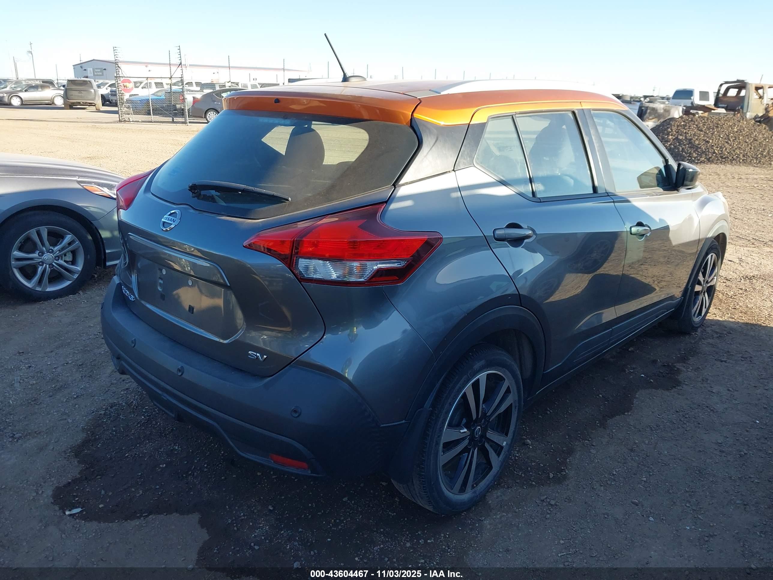 NISSAN KICKS image 4