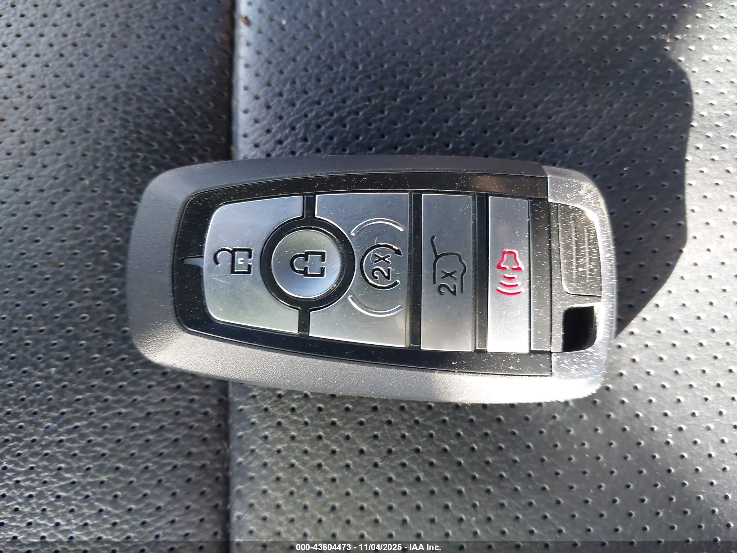 FORD EXPLORER image 11