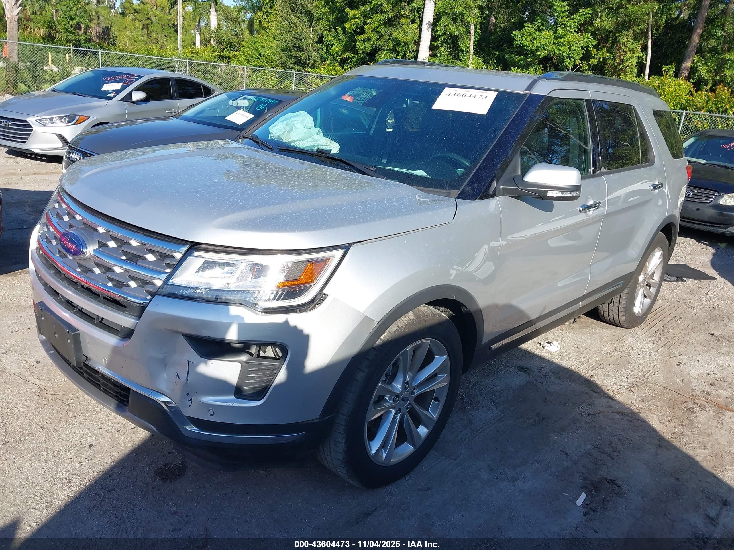 FORD EXPLORER image 2