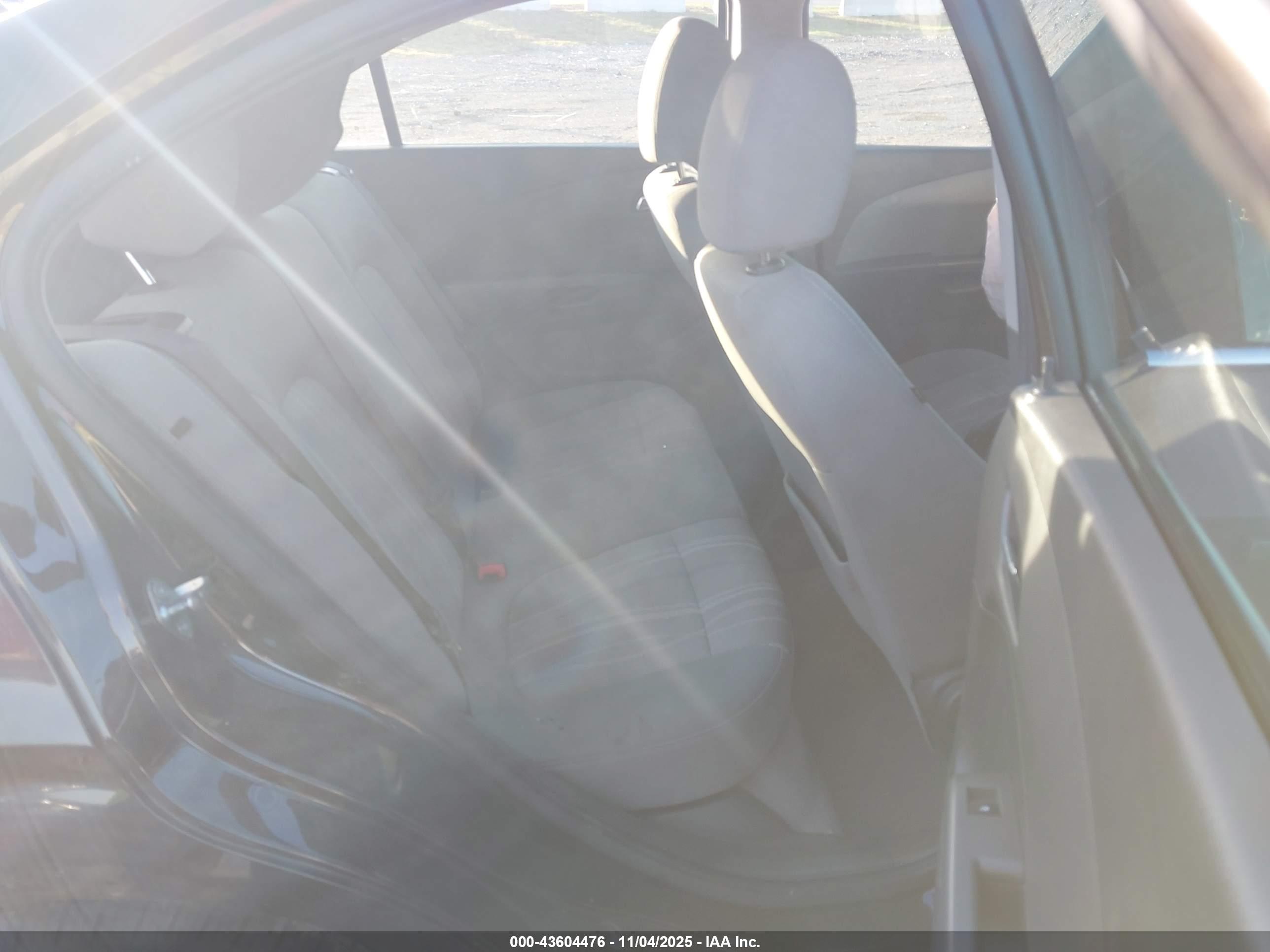 CHEVROLET SONIC image 8