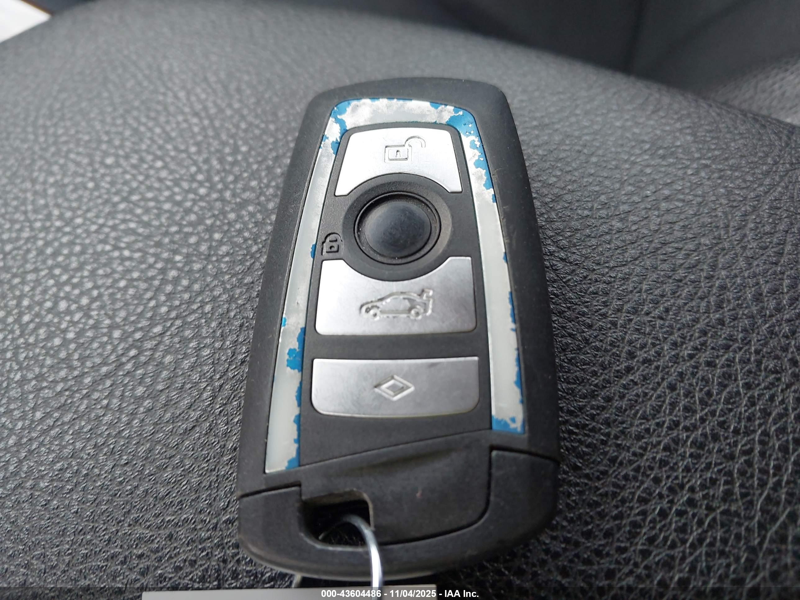 BMW 328I image 11