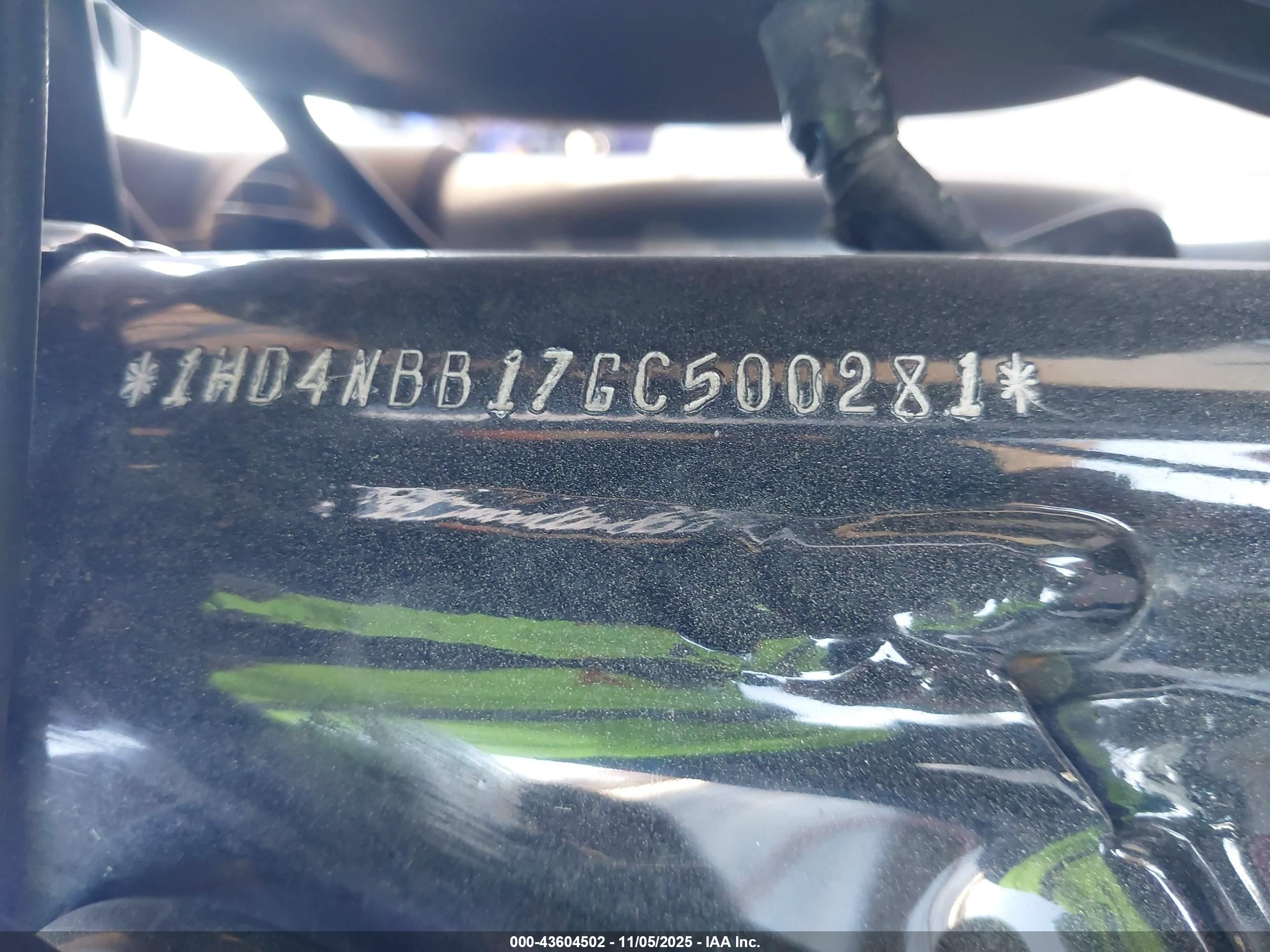 HARLEY-DAVIDSON XG750 image 10