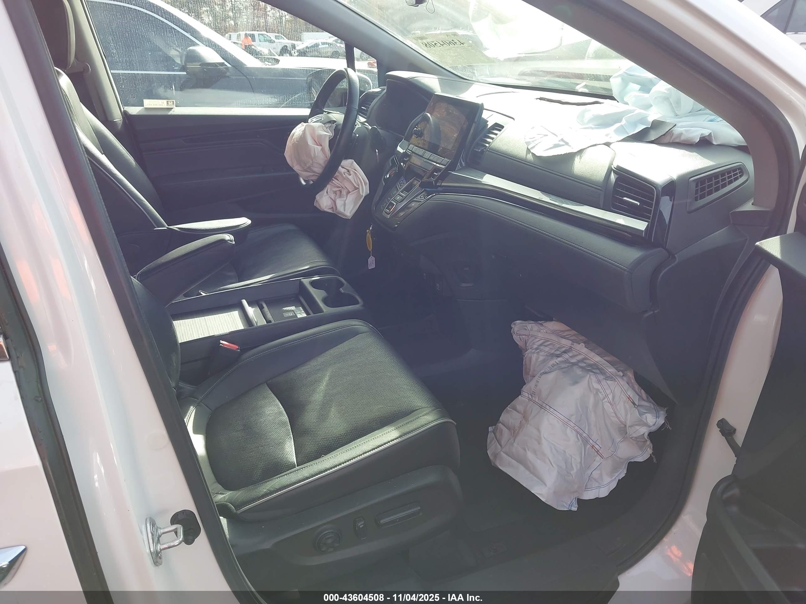 HONDA ODYSSEY image 5
