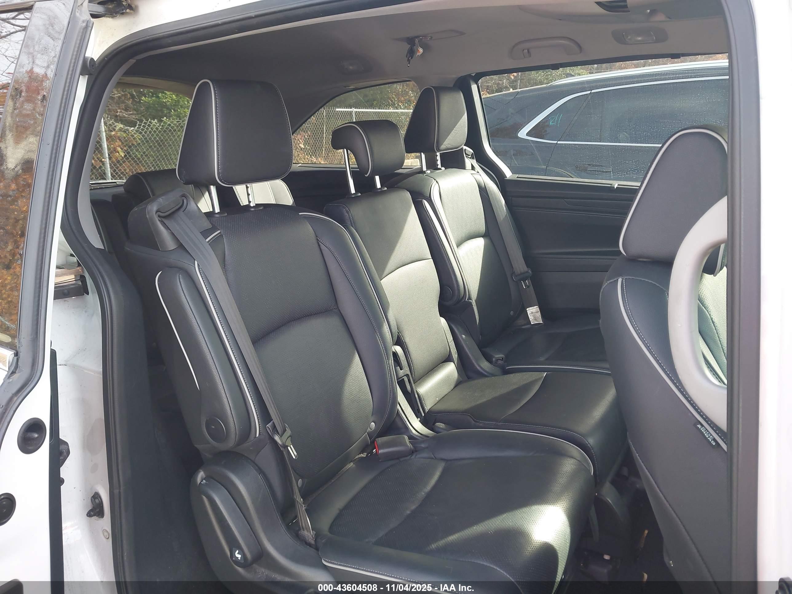 HONDA ODYSSEY image 8