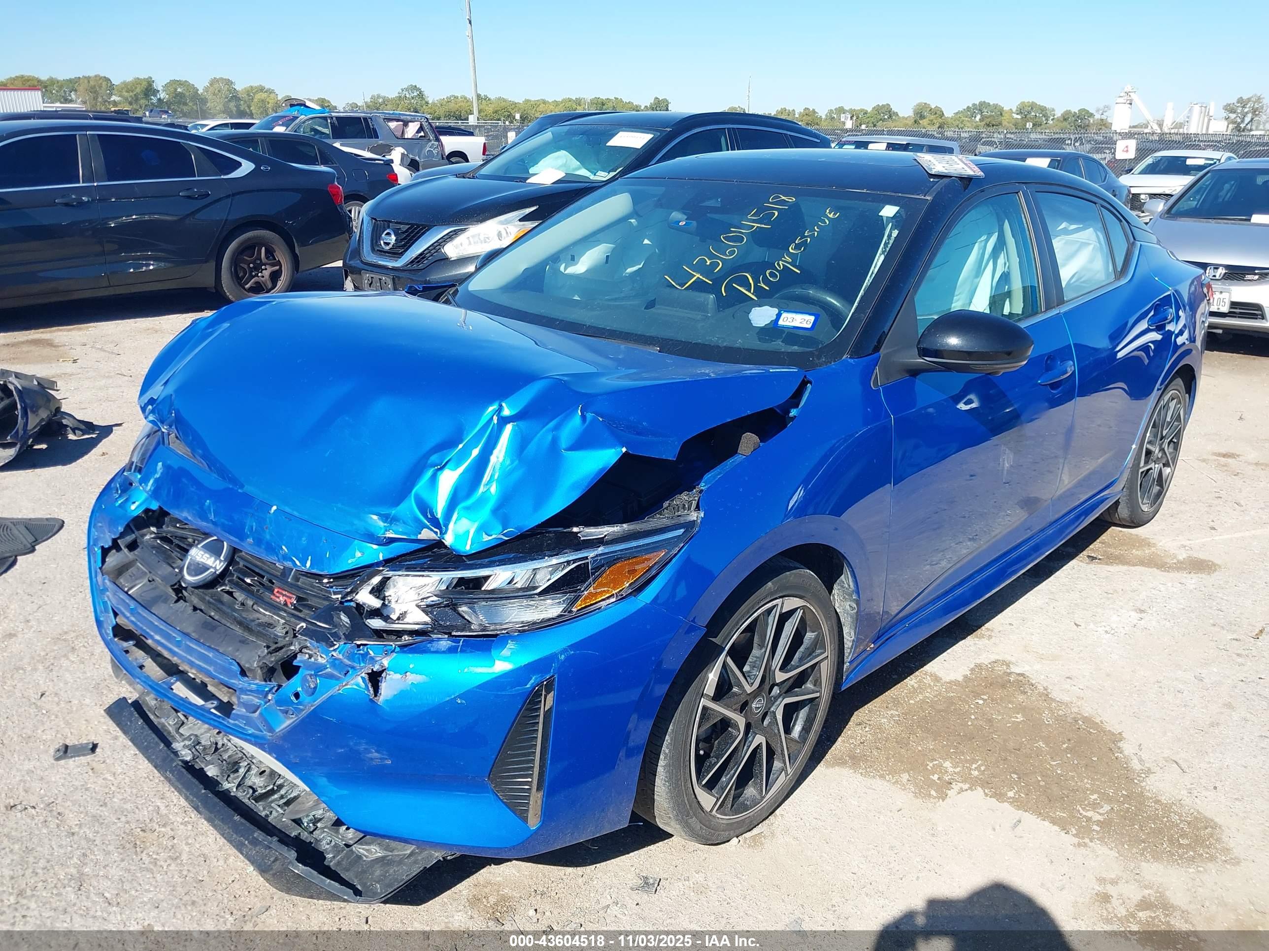 NISSAN SENTRA image 2