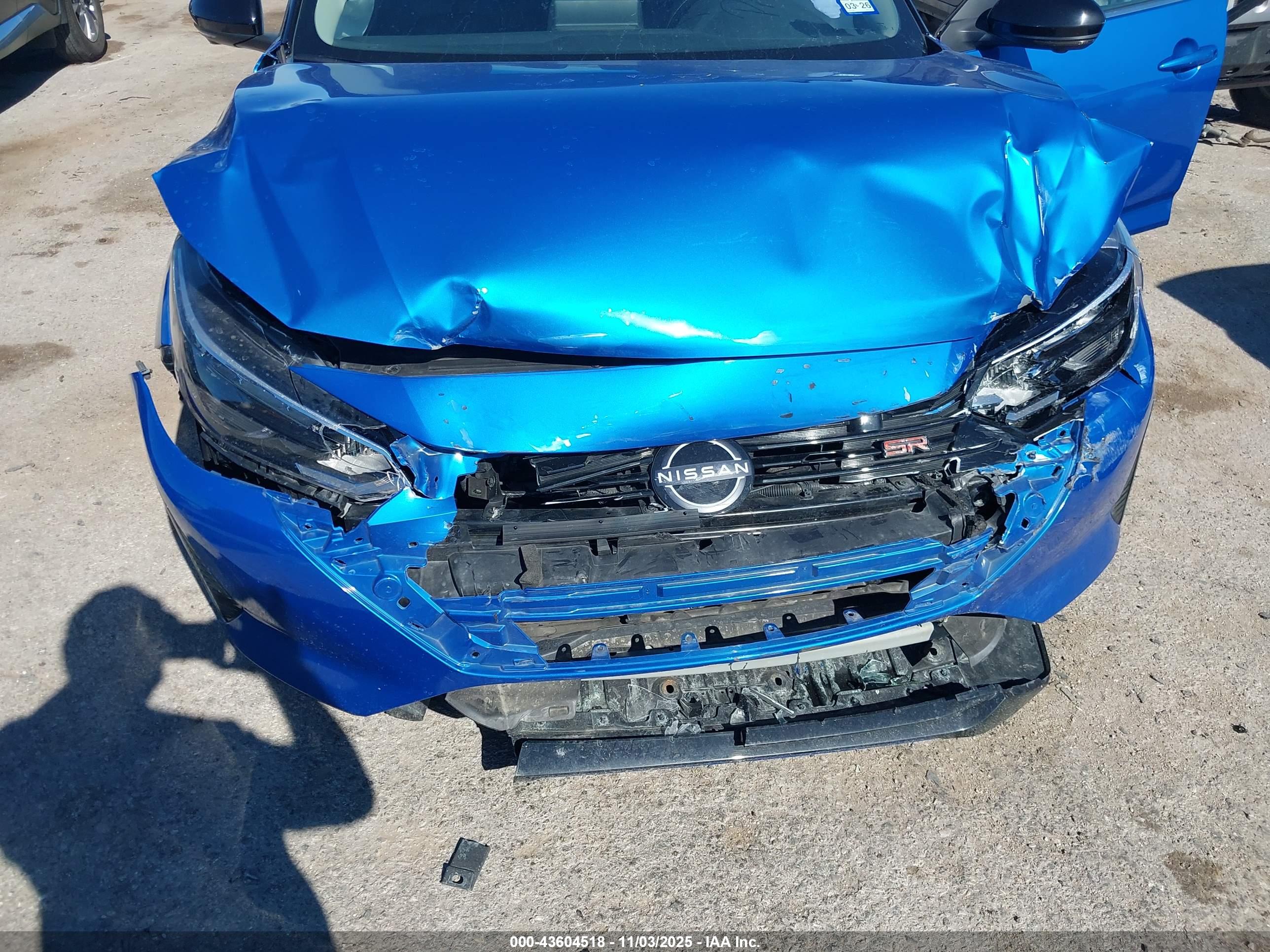 NISSAN SENTRA image 6